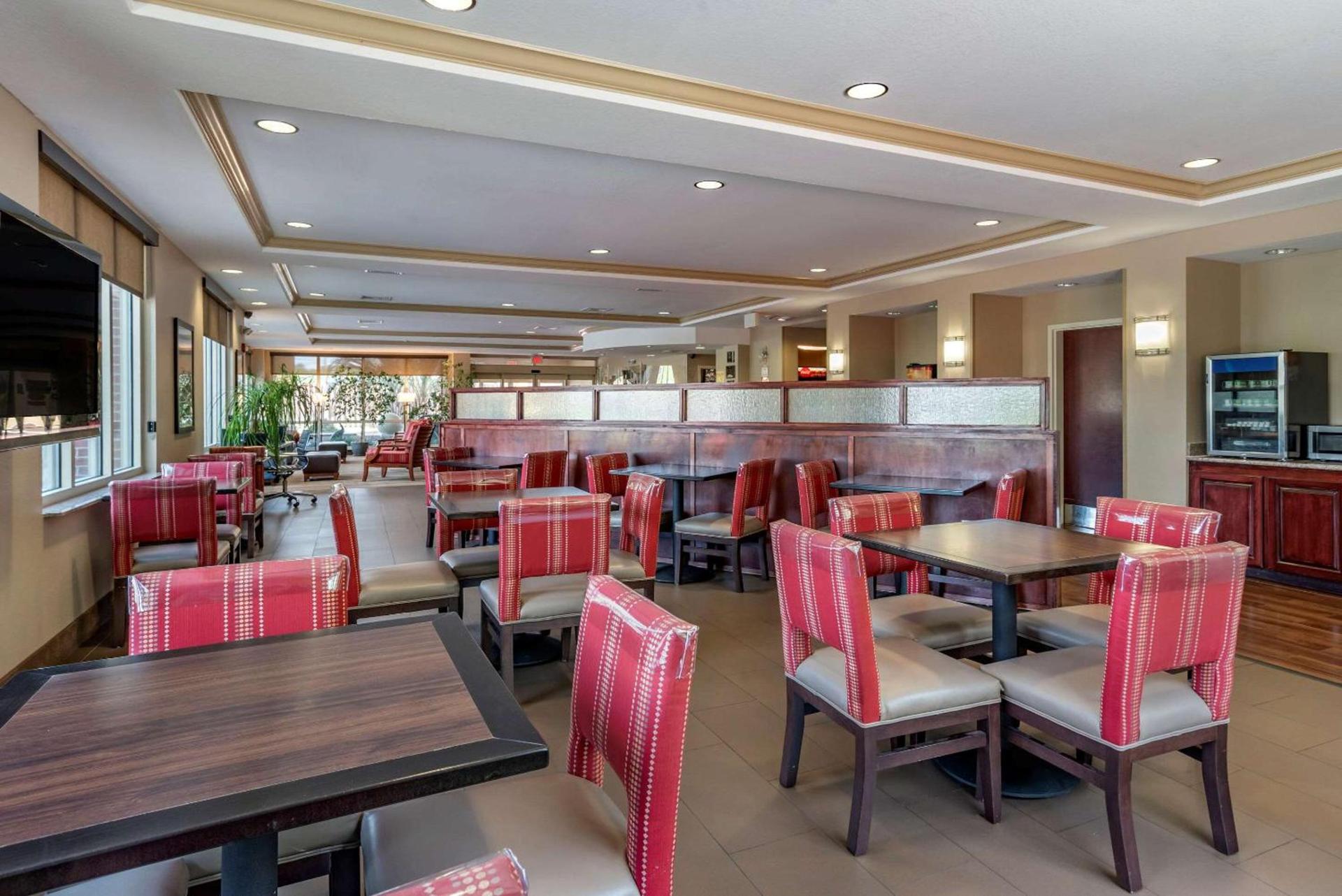 Comfort Suites Biloxi/Ocean Springs photo 24