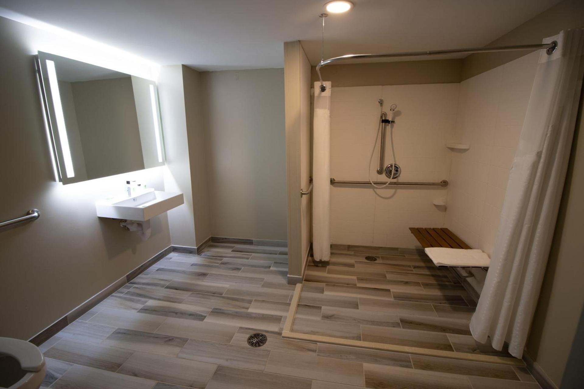 Holiday Inn Scranton East - Dunmore by IHG photo 15