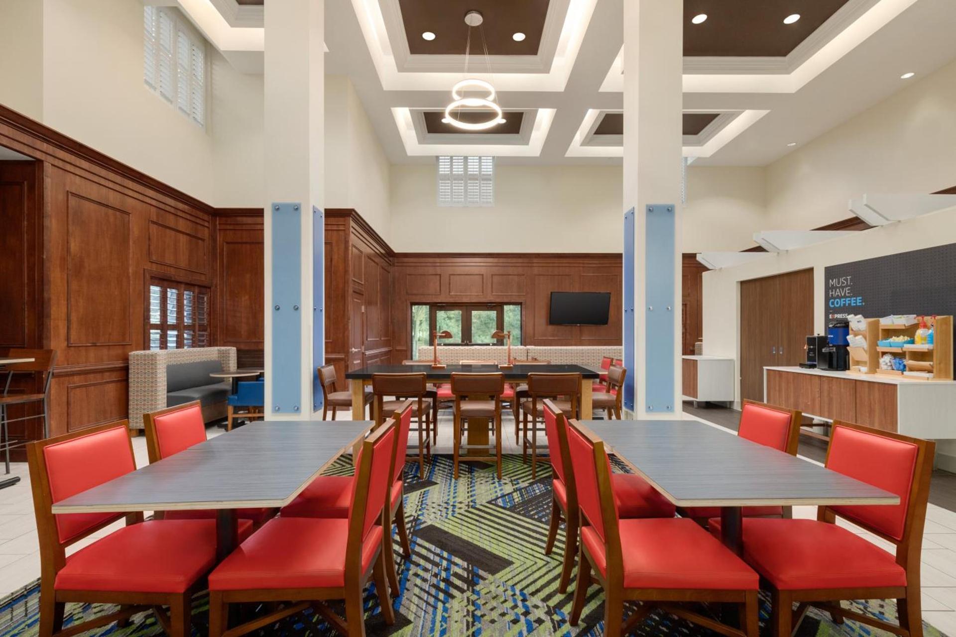 Holiday Inn Express Hotel & Suites Mount Pleasant - Charleston by IHG photo 14