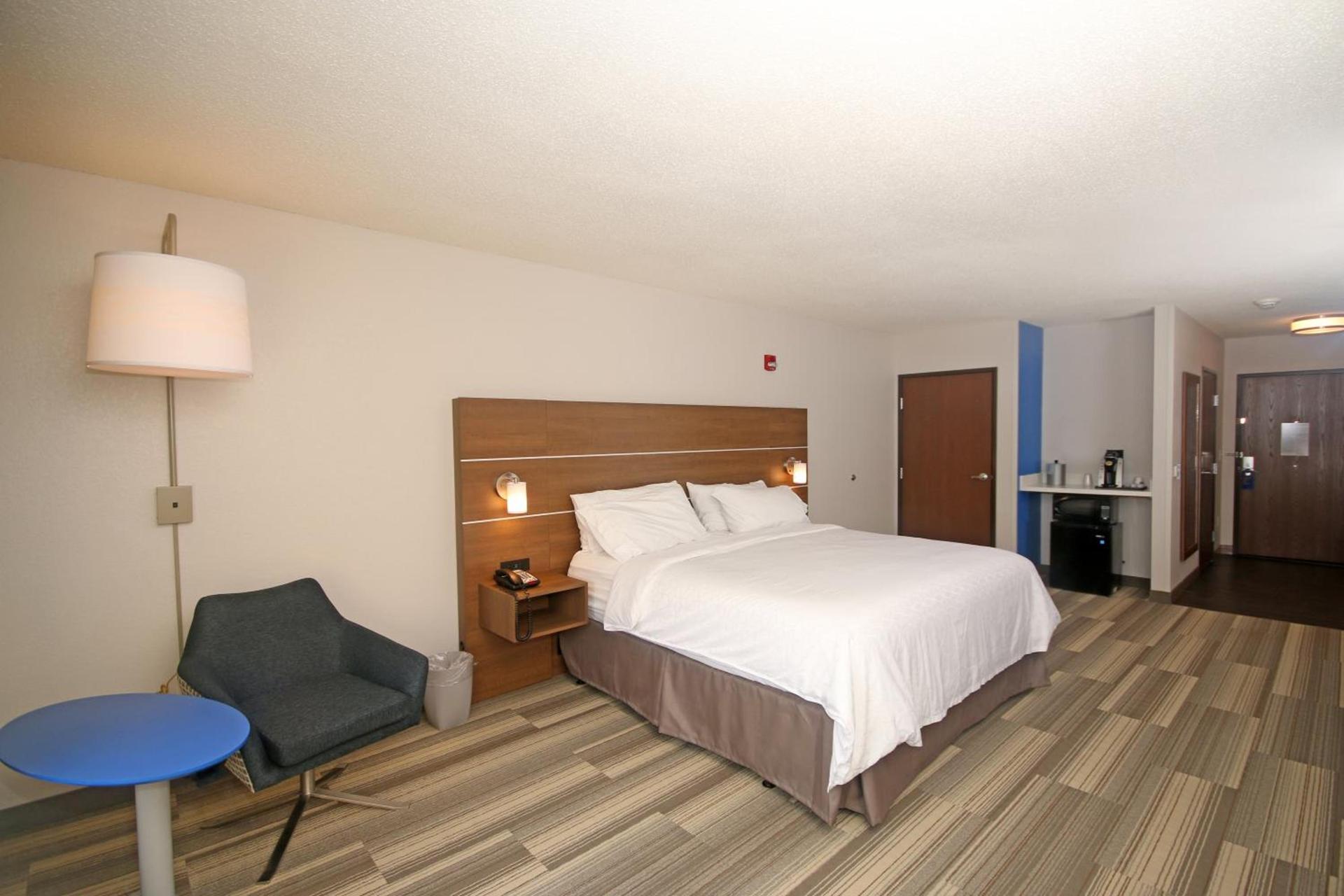 Holiday Inn Express Troutville-Roanoke North by IHG photo 14