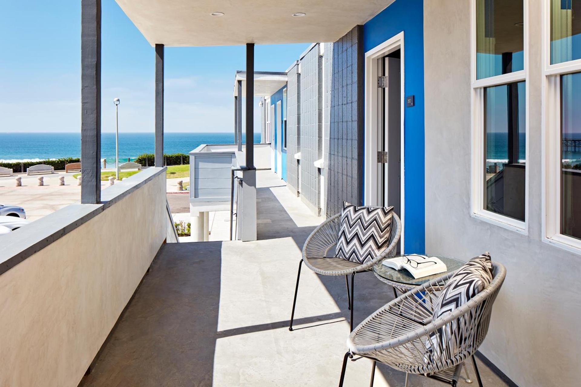 Pacific View Inn photo 10