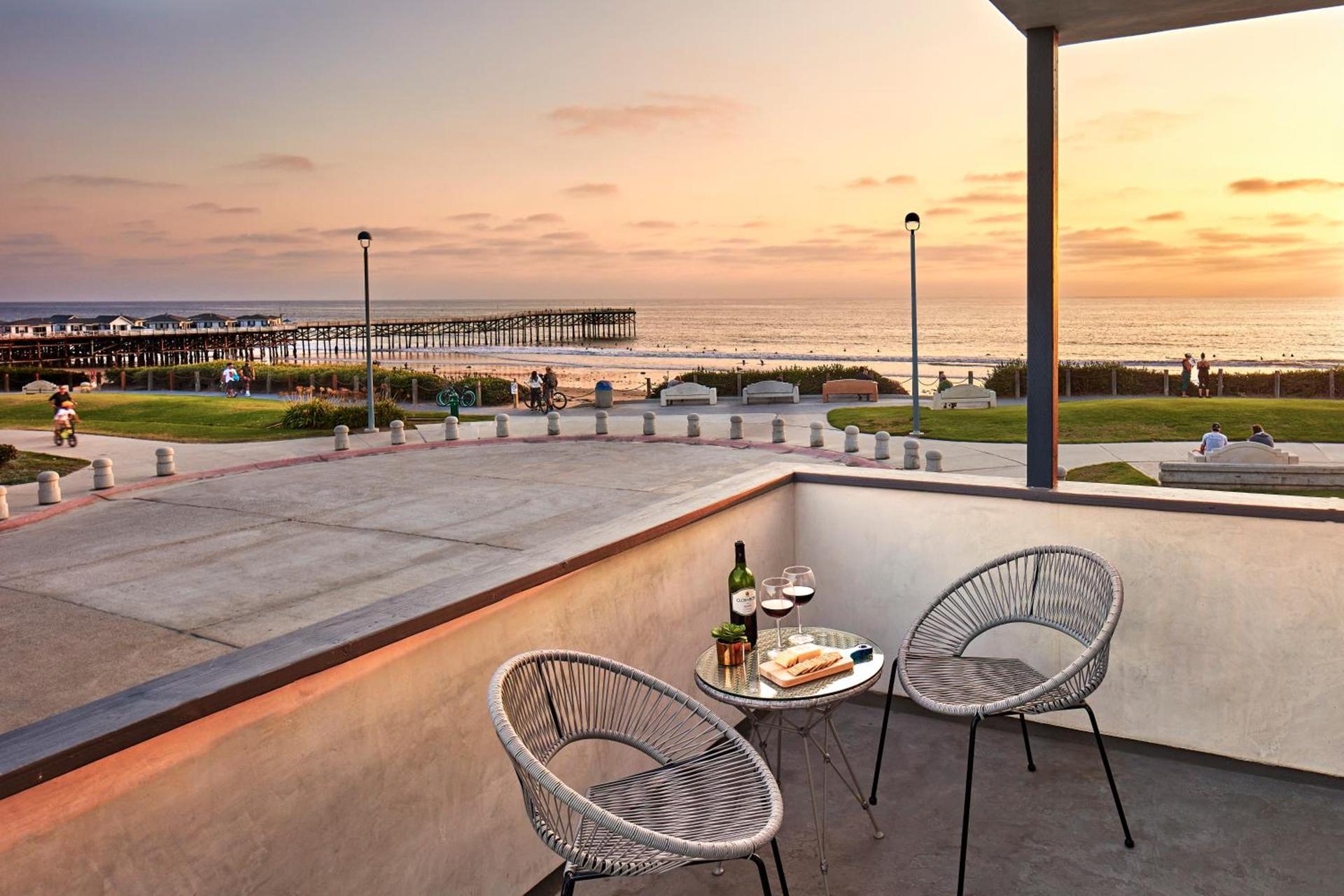 Pacific View Inn photo 7