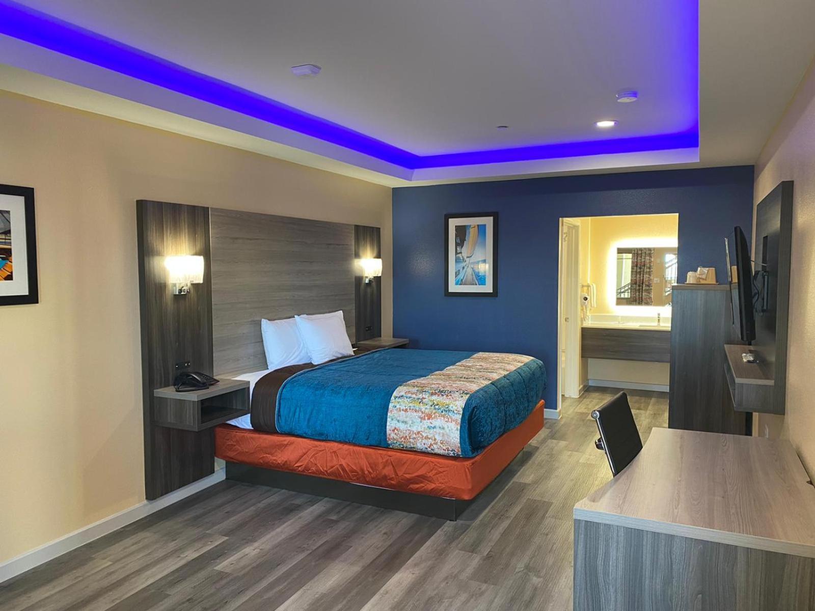 Scottish Inn & Suites Houston Willowbrook photo 7