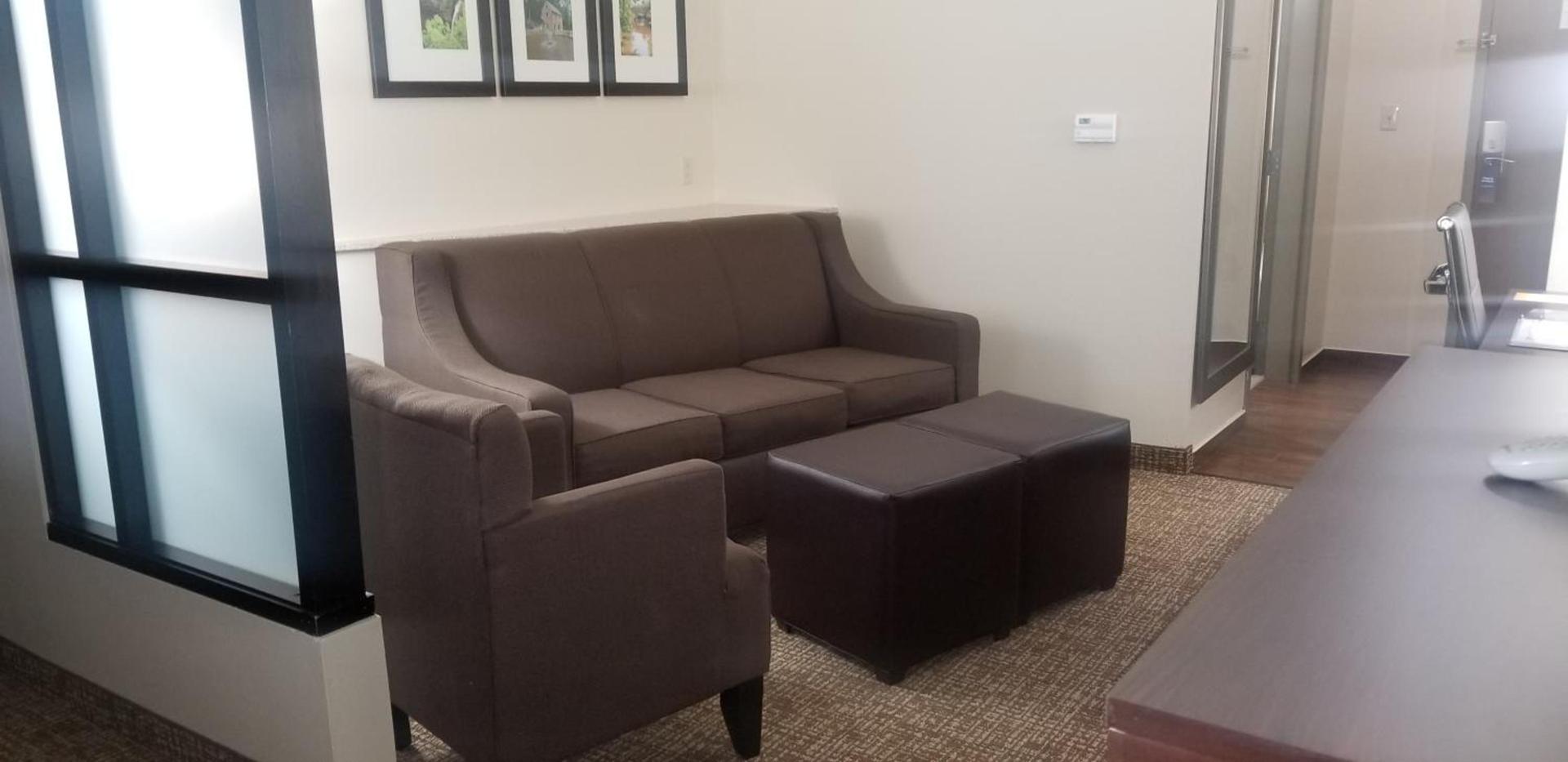 Comfort Suites Little Rock West photo 35