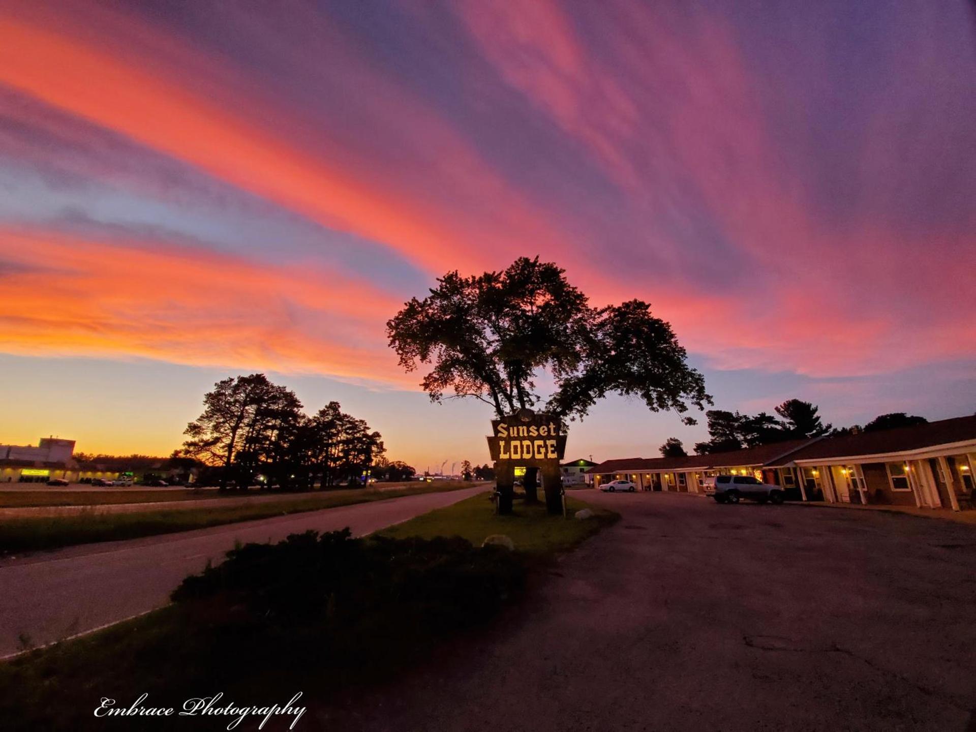 Sunset Lodge Escanaba — hotel in Escanaba