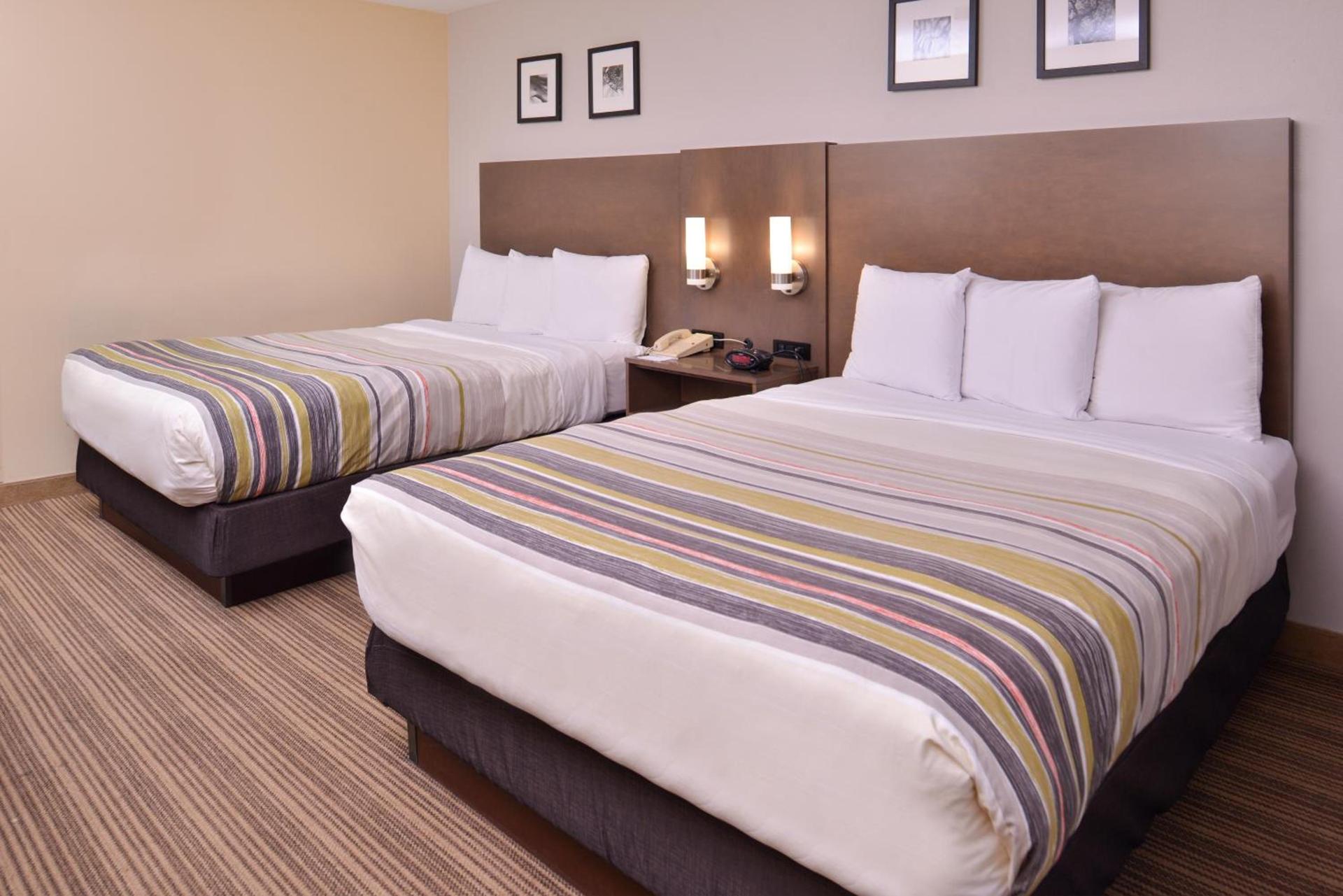 Country Inn & Suites by Radisson, Omaha Airport, IA photo 5