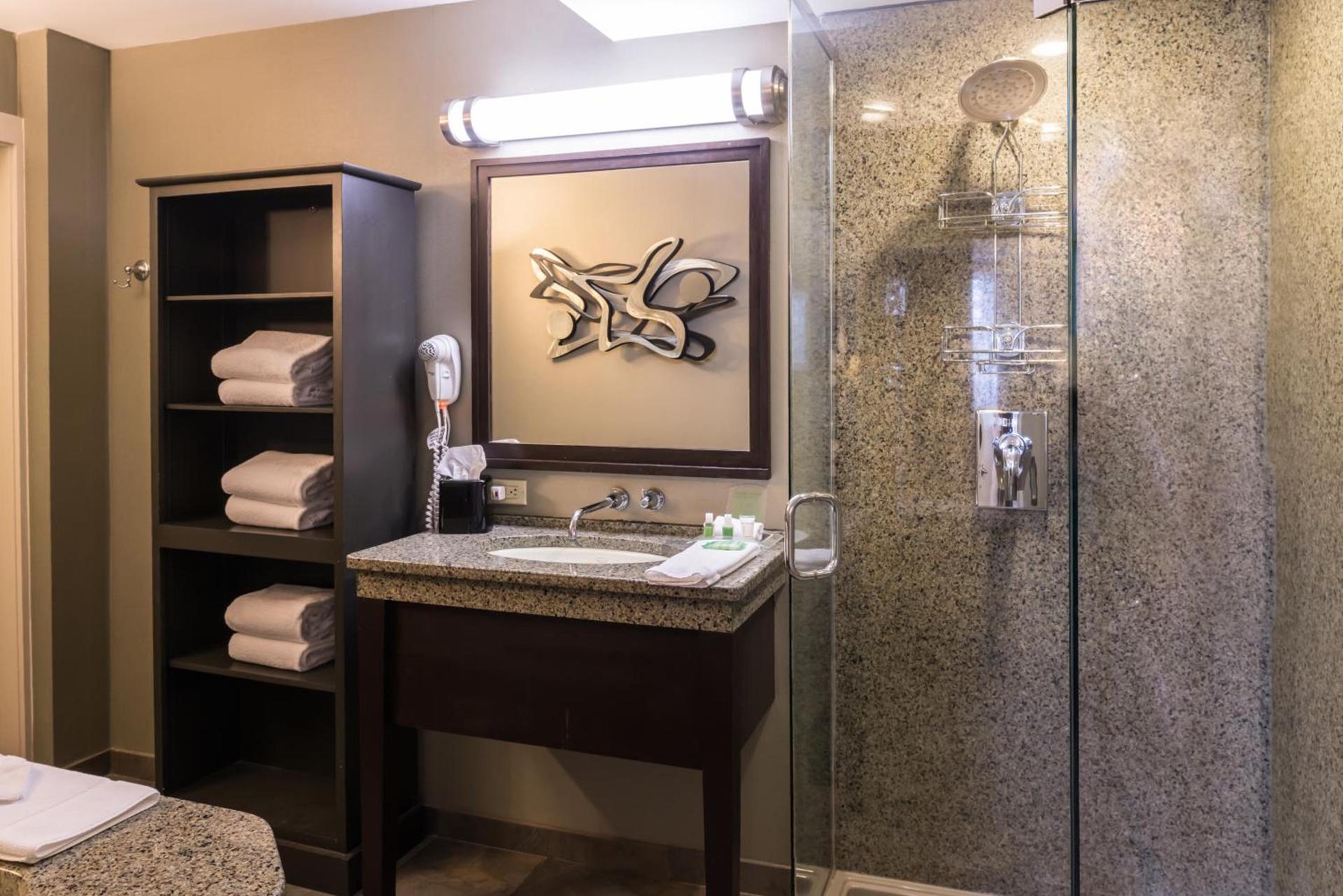 Doubletree By Hilton Concord Downtown photo 6