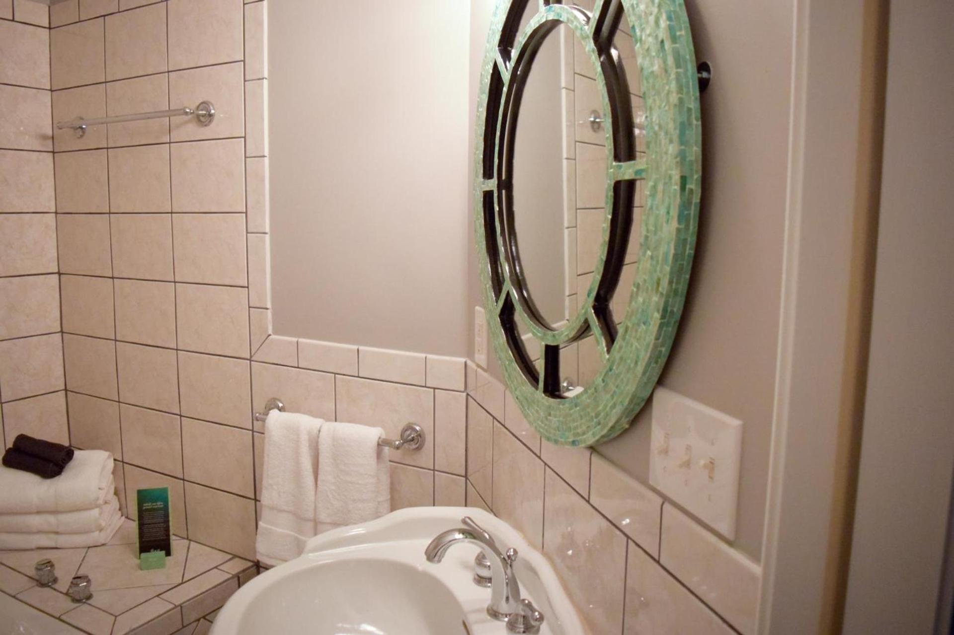 Tilghman Island Inn photo 28
