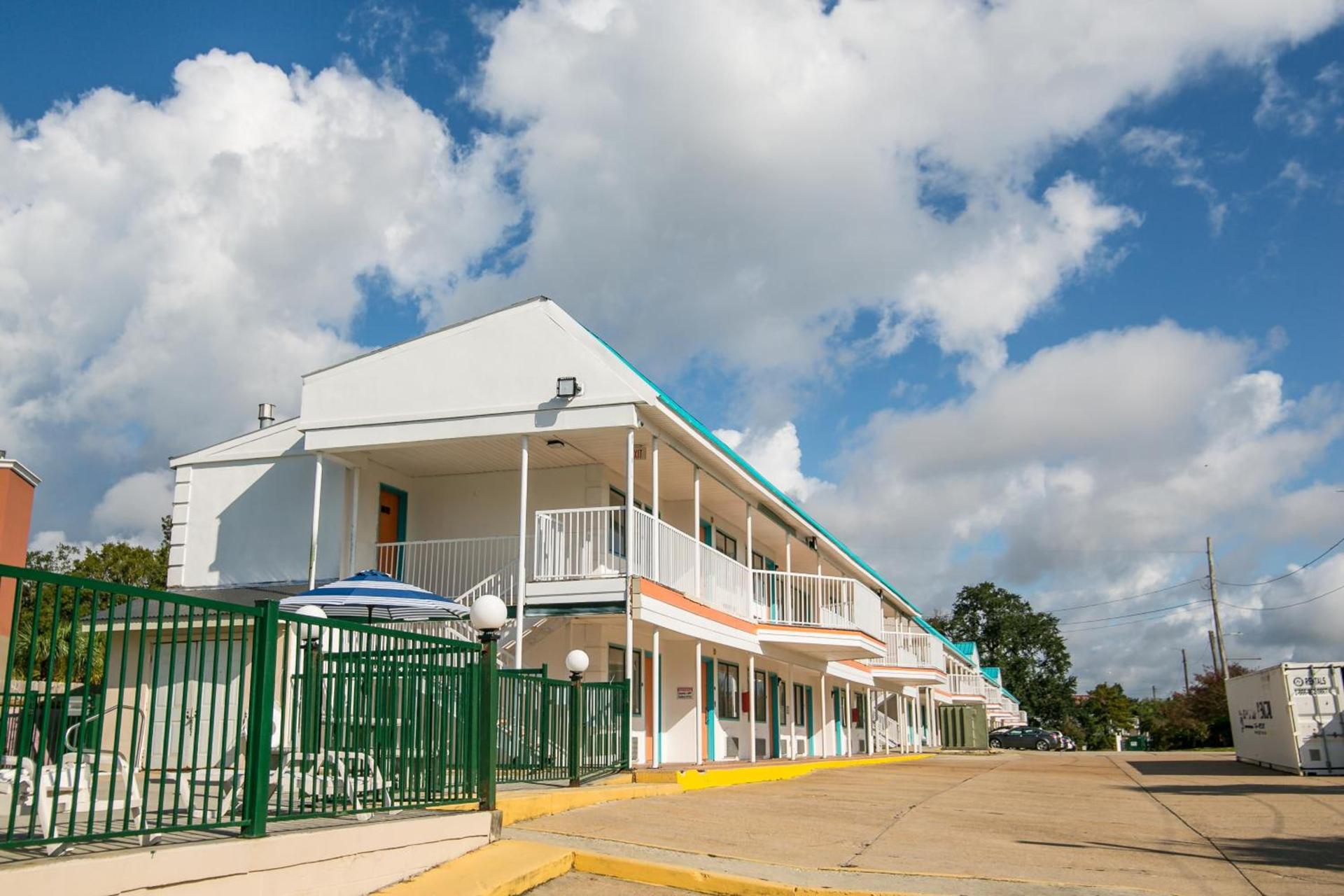 Jubilee Inn photo 10