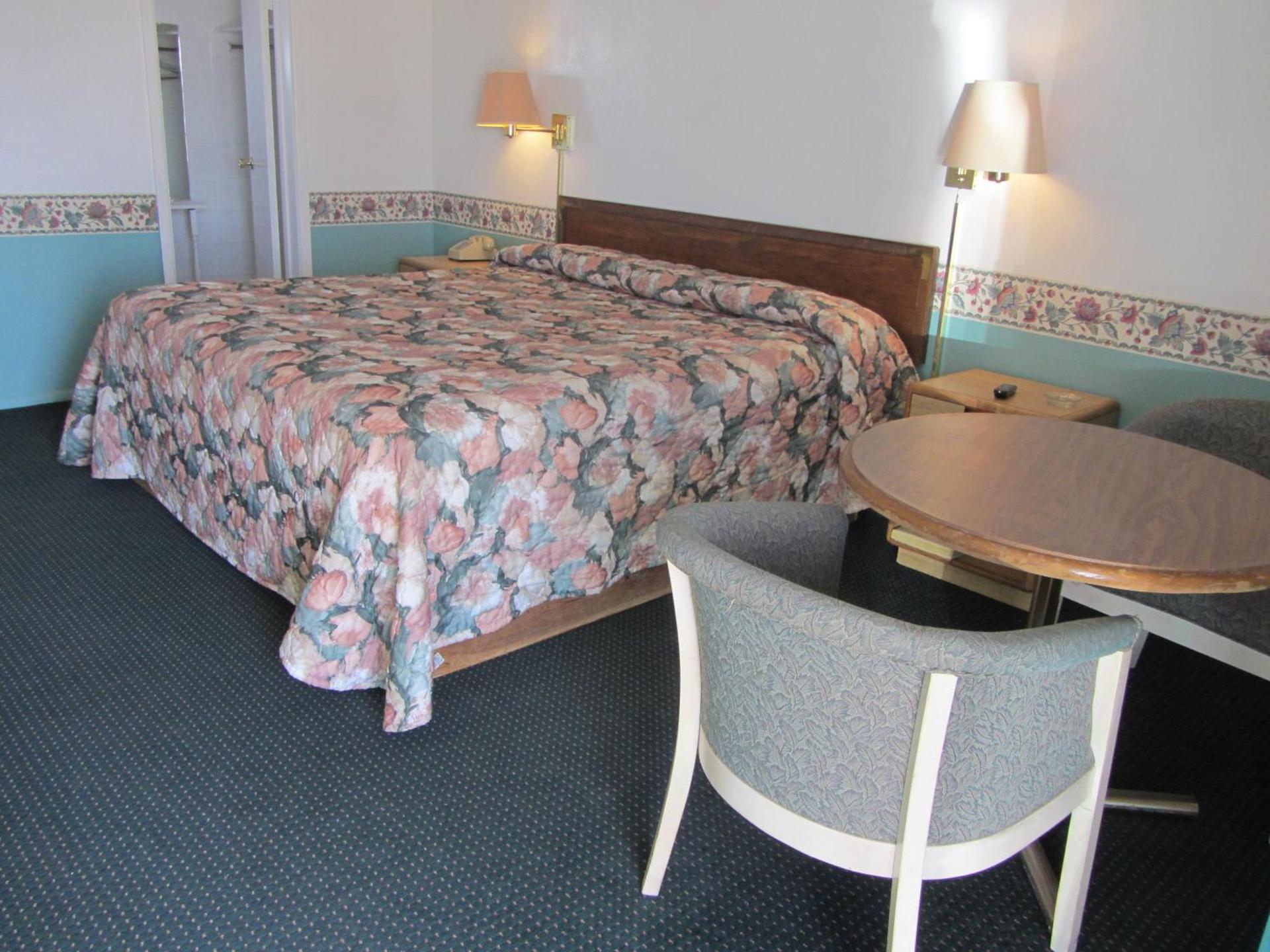 Budget Inn Odessa photo 10