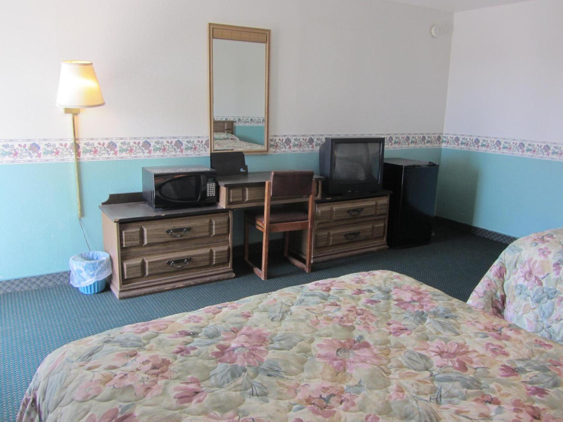 Budget Inn Odessa photo 15