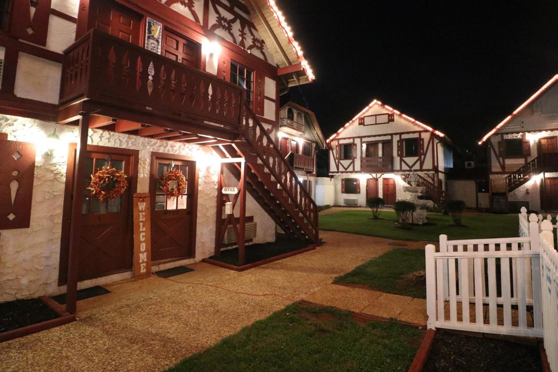 Alpine Village Inn photo 3