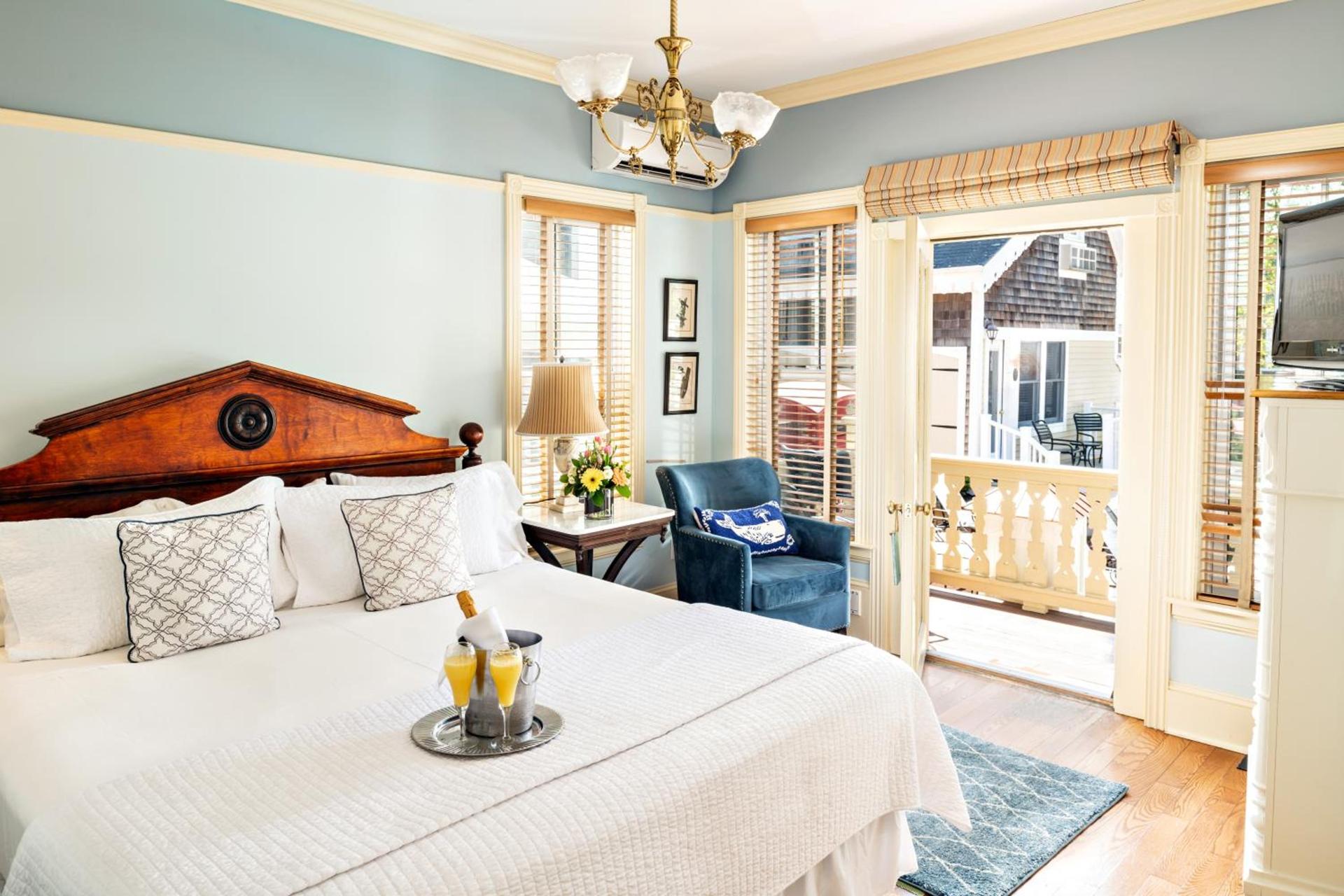 Brass Key Guesthouse Adults Only photo 2