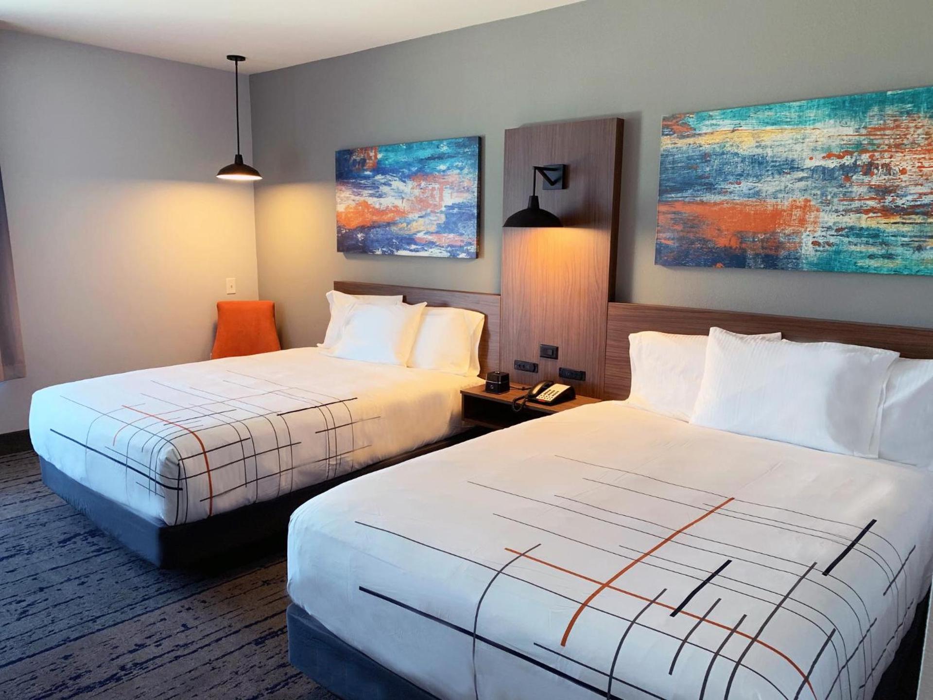 La Quinta Inn & Suites by Wyndham Dallas - Frisco Stadium photo 45