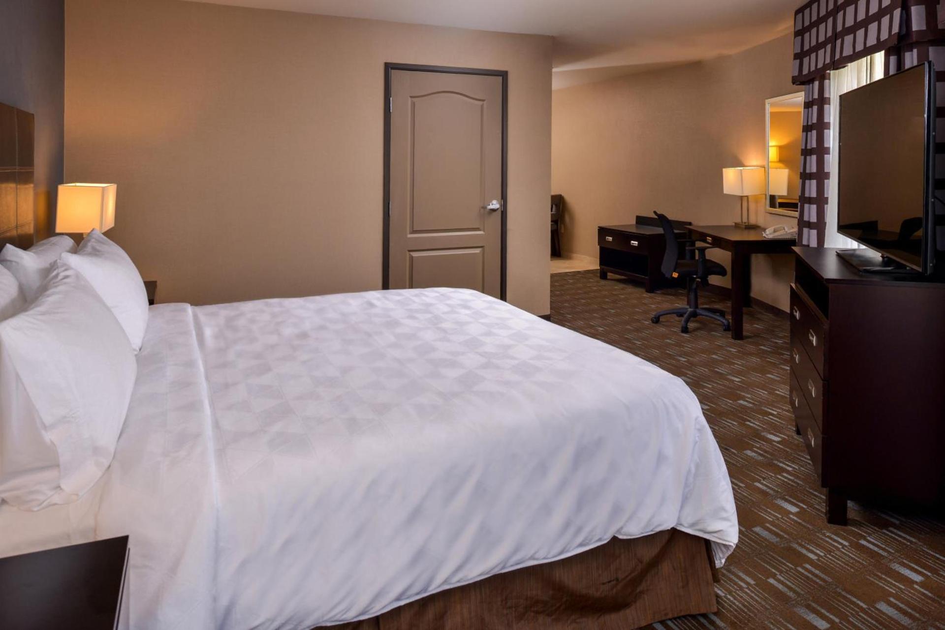 Holiday Inn Ontario Airport - California by IHG photo 30