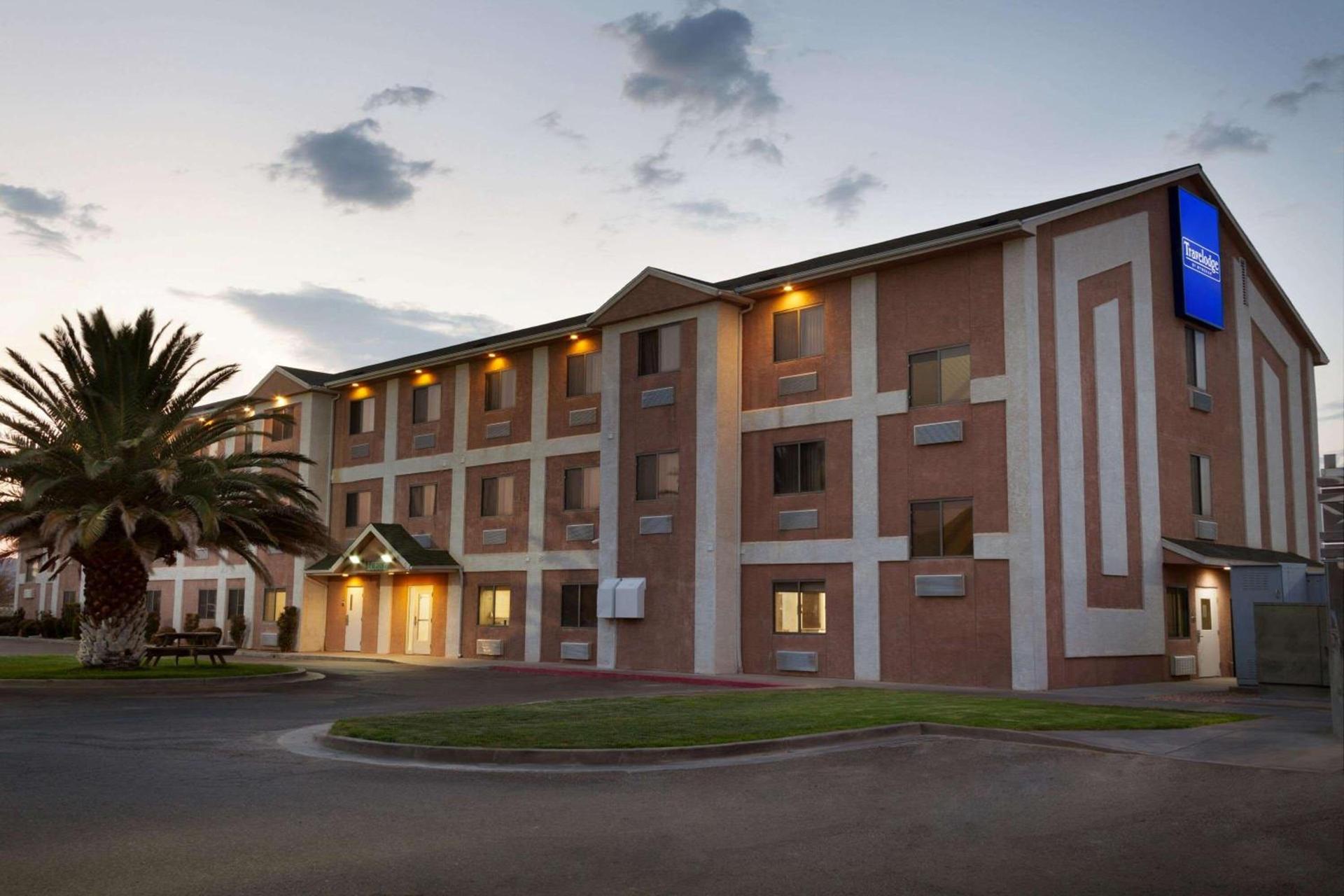 Travelodge by Wyndham Yermo photo 2