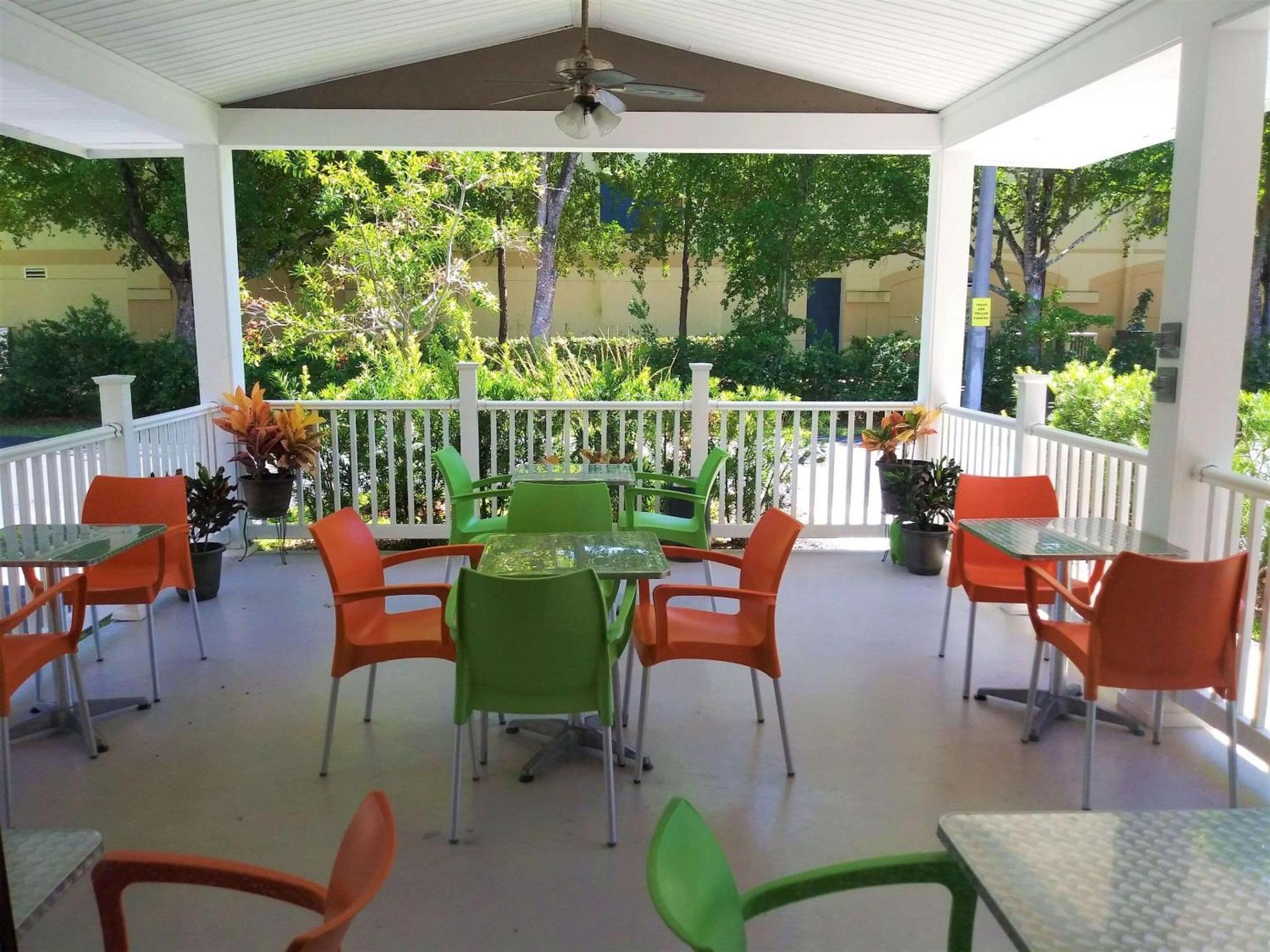 Quality Suites Fort Myers I-75 photo 31