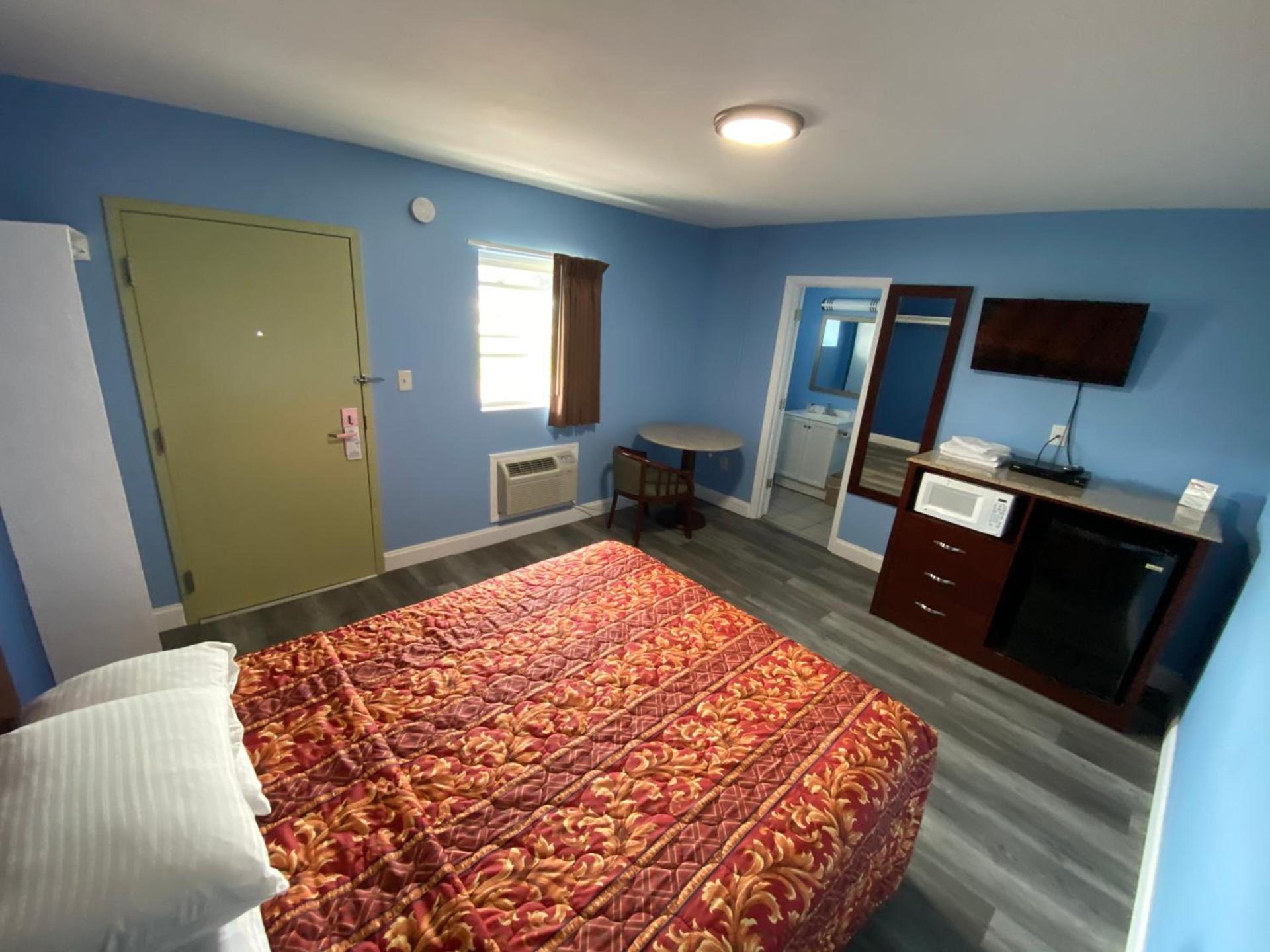 Red Carpet Inn & Suites Wrightstown photo 34