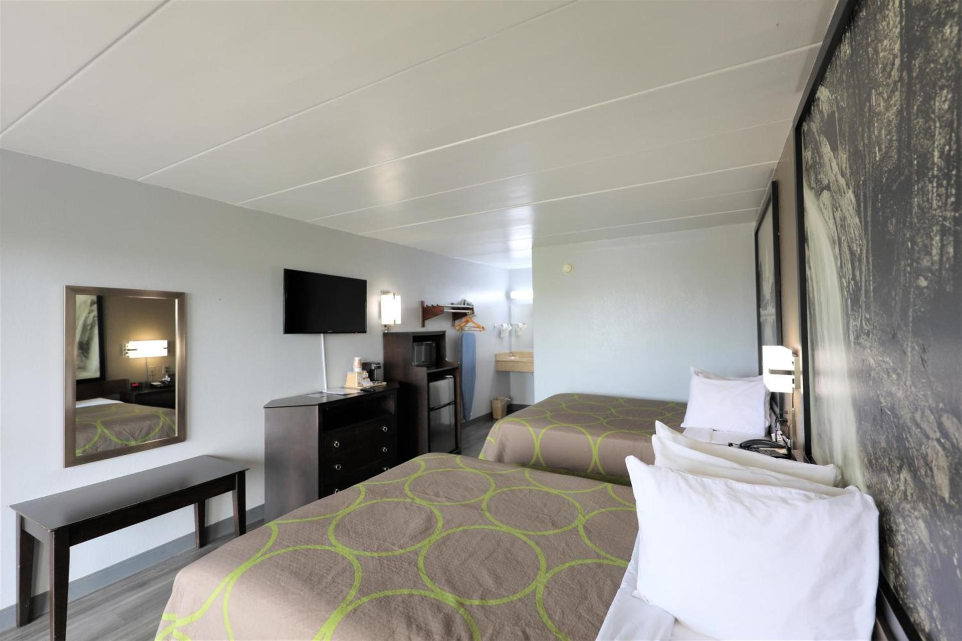 Super 8 by Wyndham Manassas photo 20