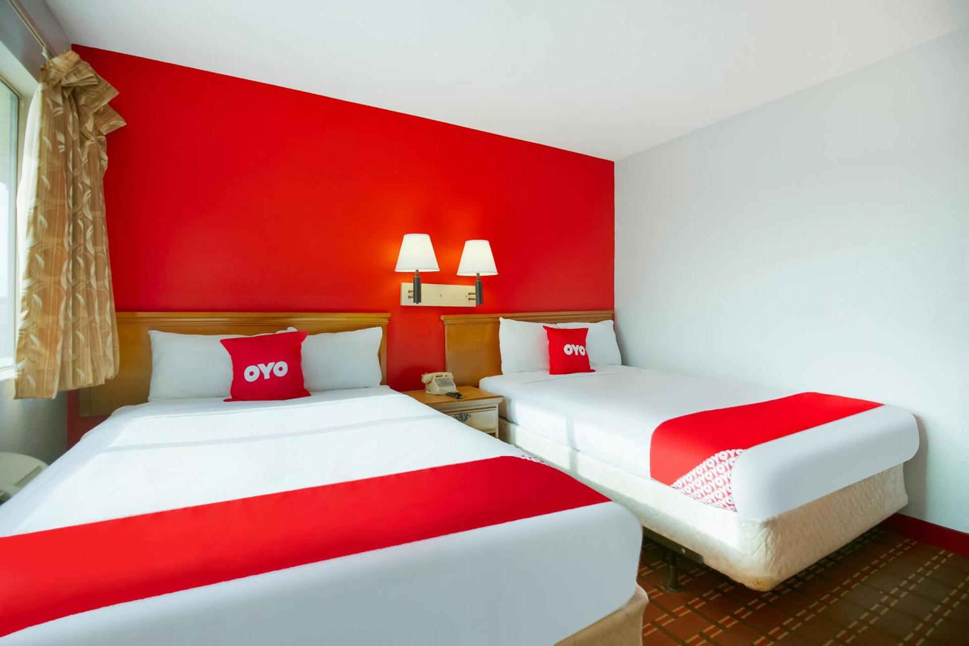 OYO Hotel Houston Southwest I-69 photo 12