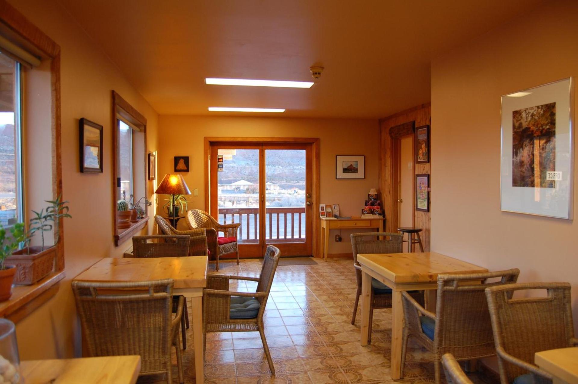 The Rim Rock Inn photo 25