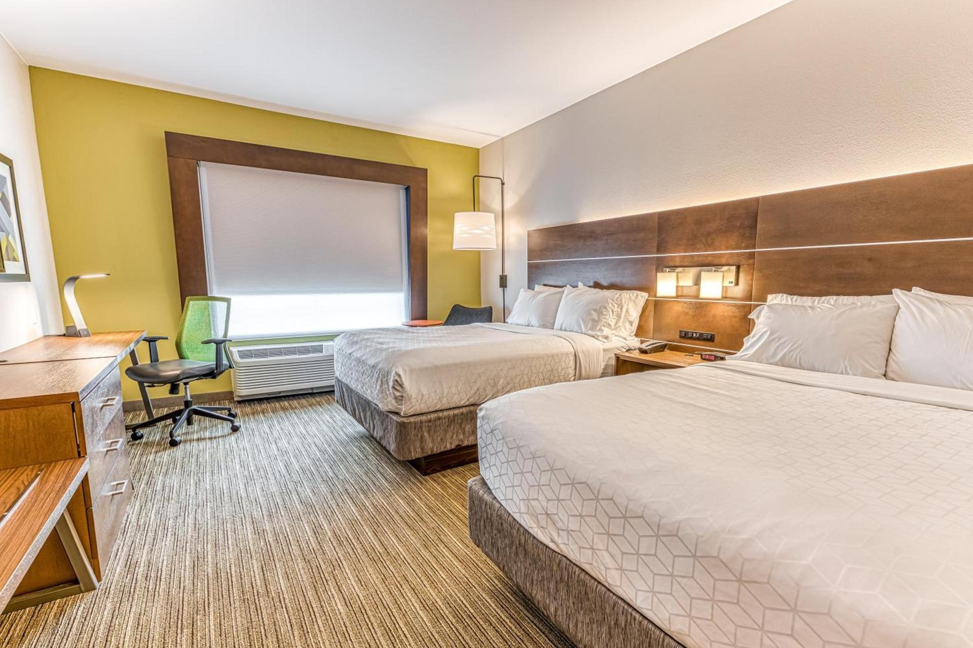 Holiday Inn Express & Suites - Rantoul by IHG photo 32