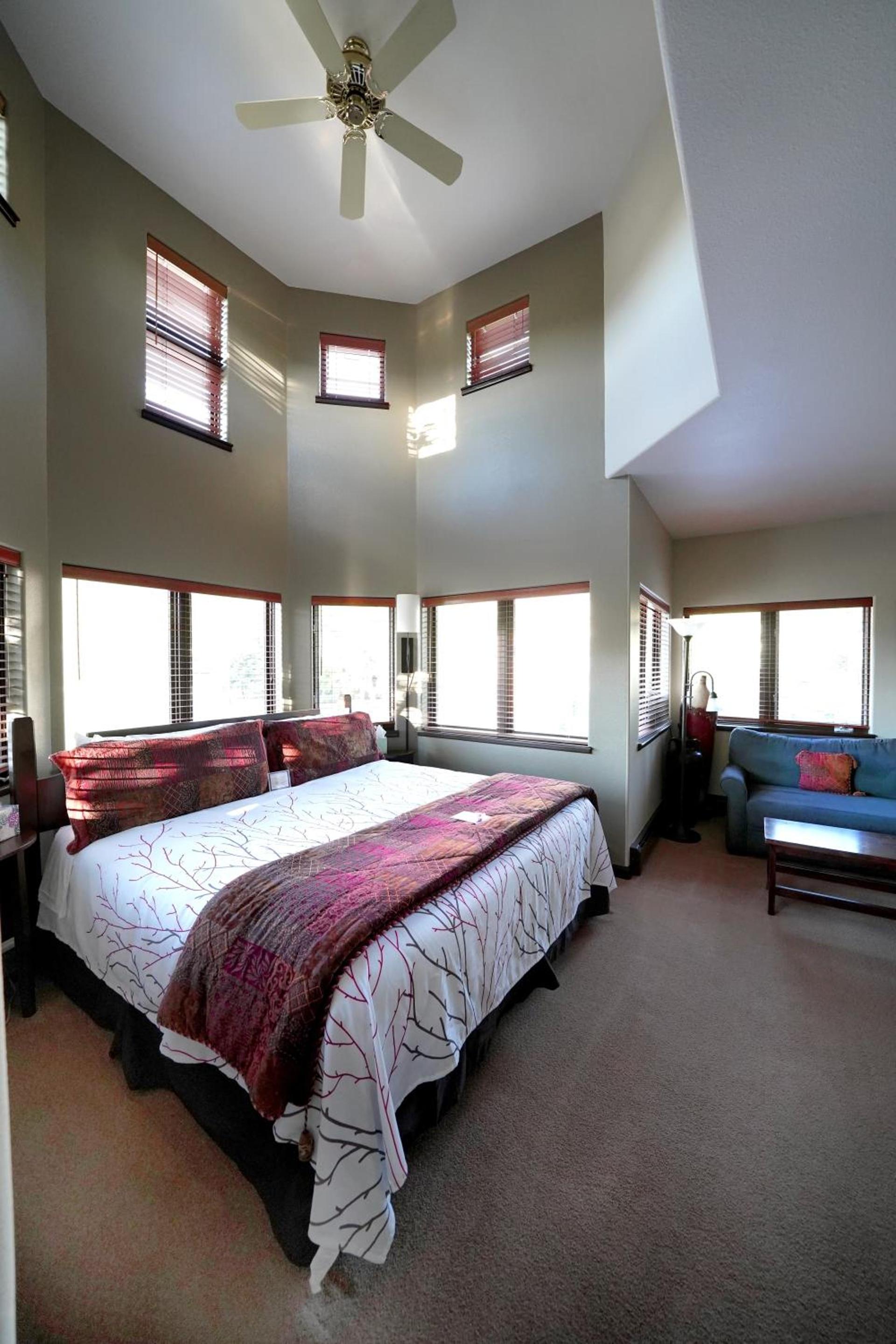 Frisco Inn on Galena photo 41