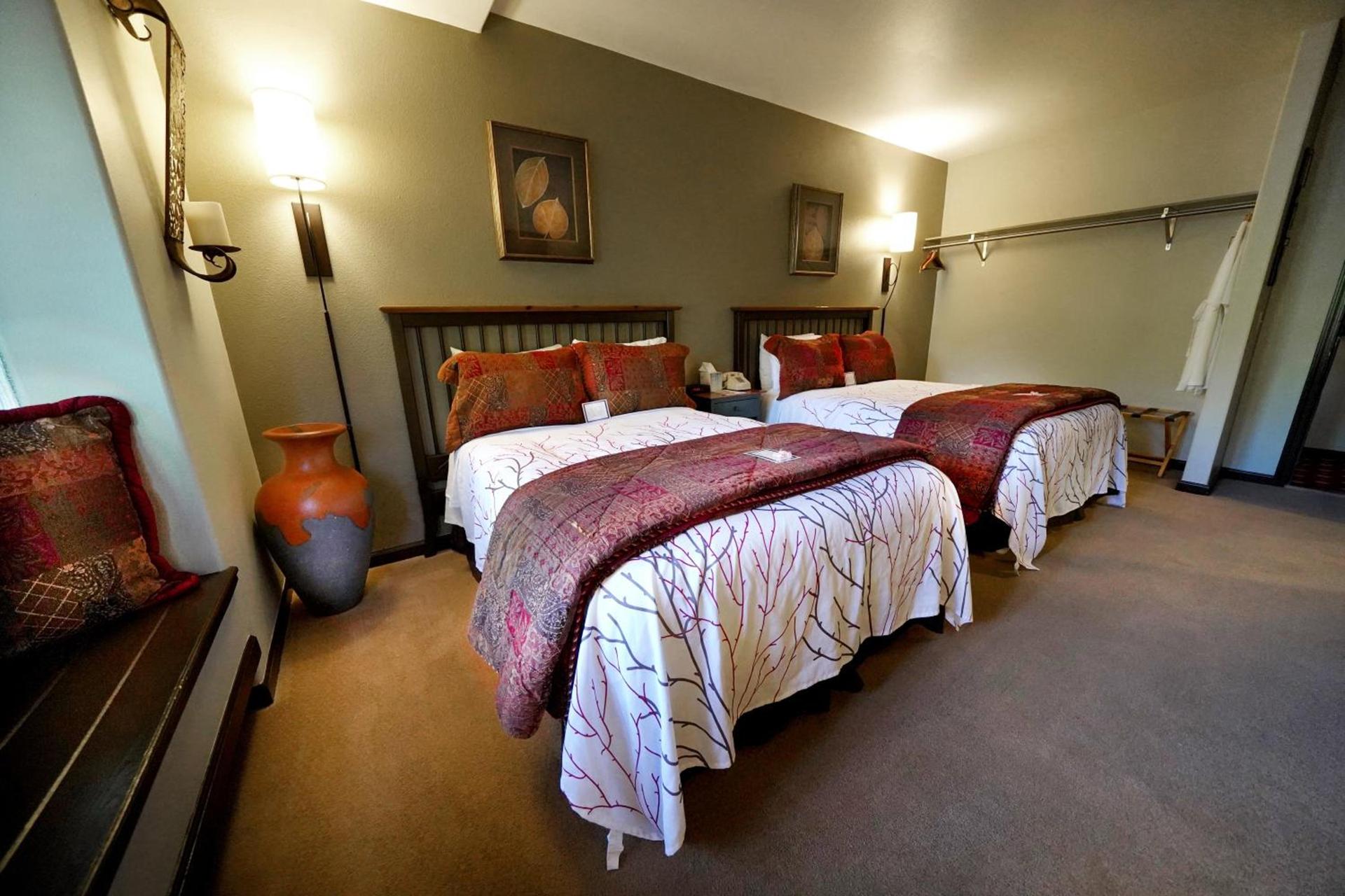 Frisco Inn on Galena photo 27
