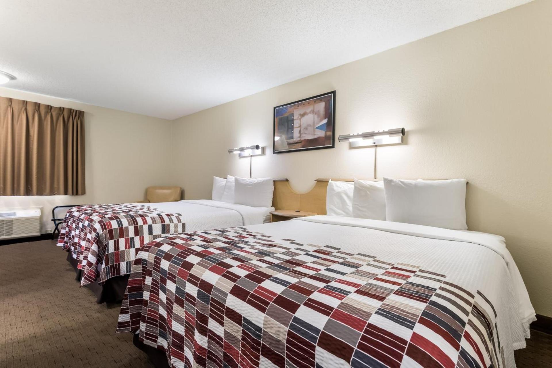 Red Roof Inn Cleveland Airport - Middleburg Heights photo 13