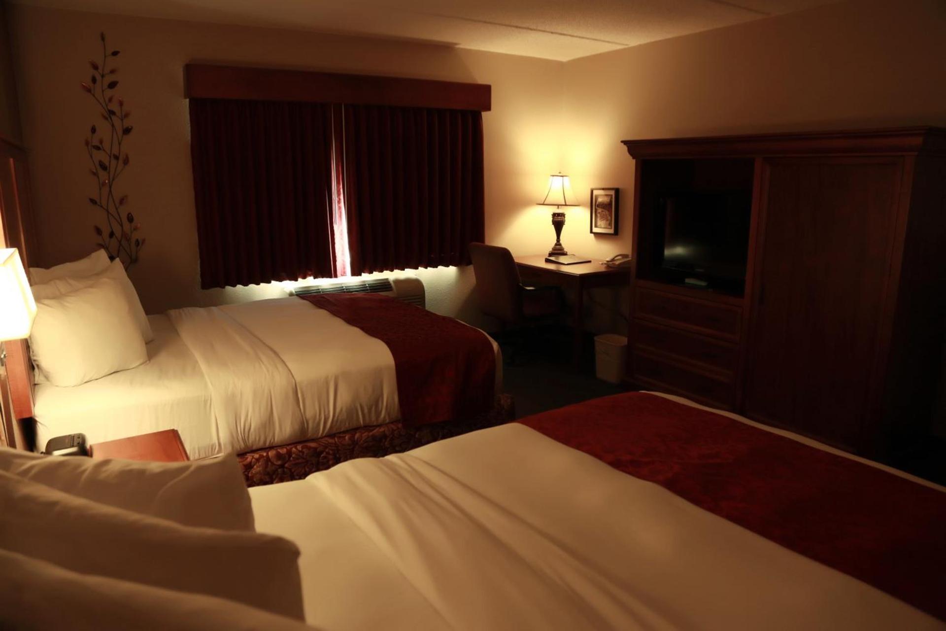 AmericInn by Wyndham McAlester photo 38
