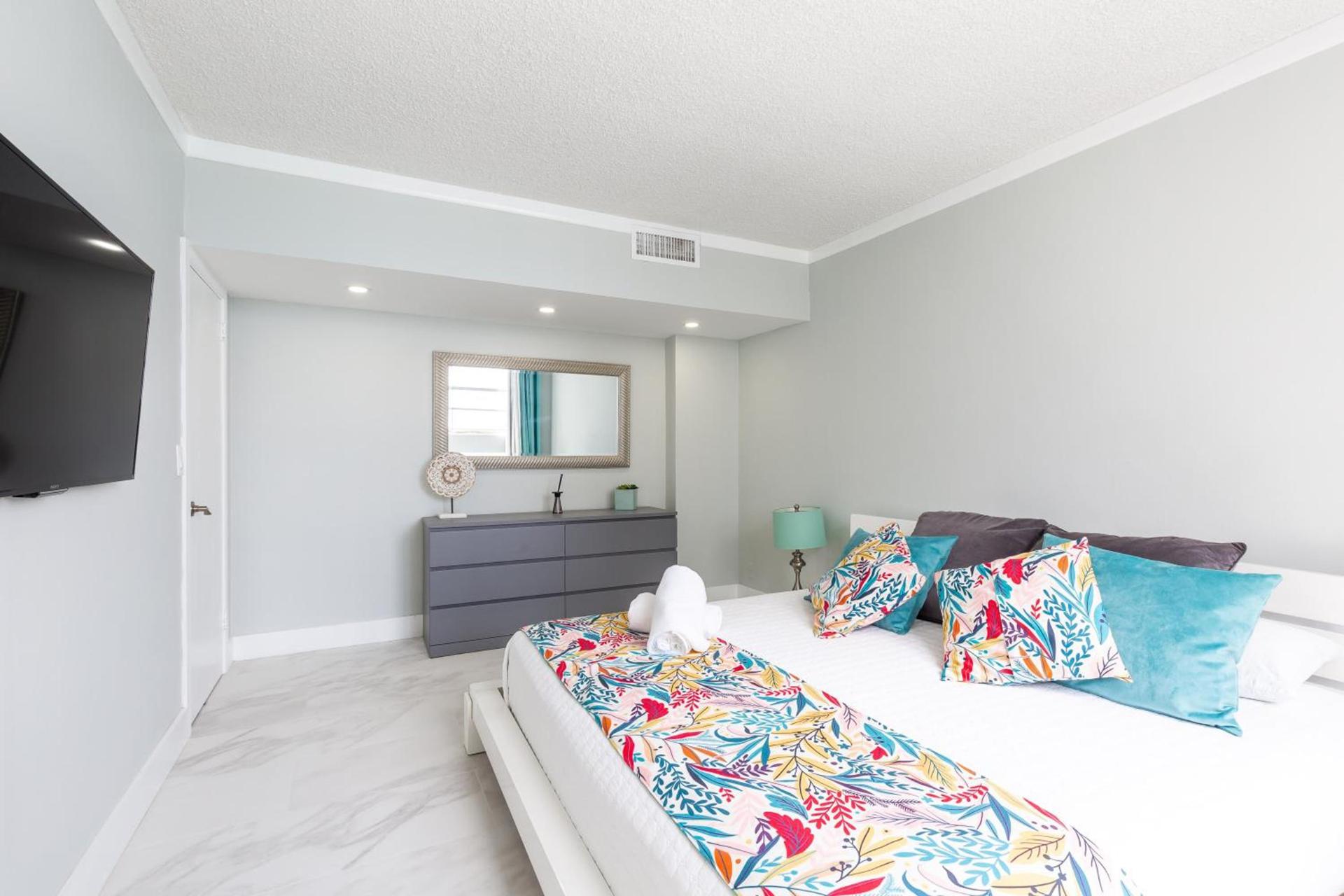 The Tides Ocean Luxury Suites photo 23