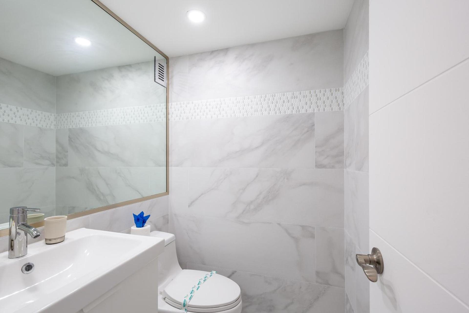 The Tides Ocean Luxury Suites photo 25