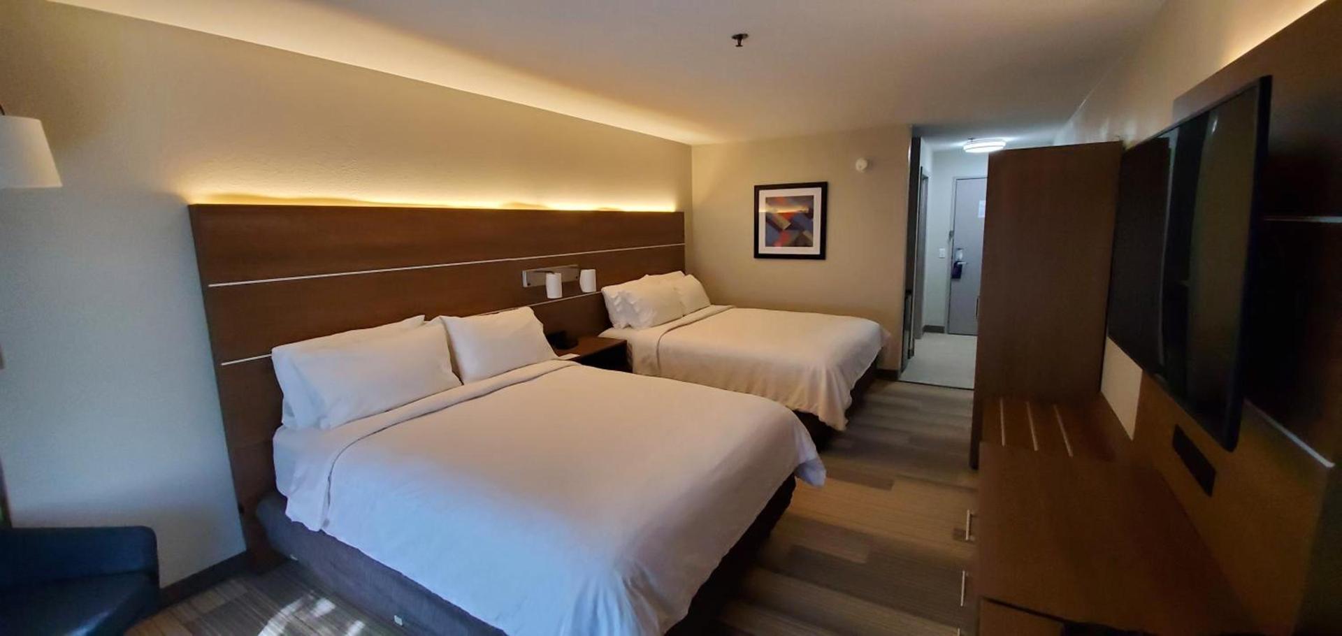Holiday Inn Express Hotel & Suites Kinston by IHG photo 57