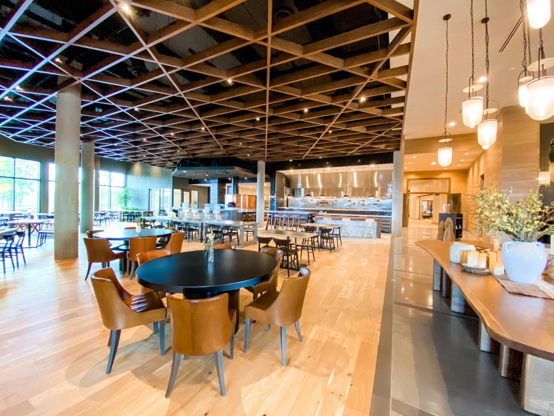 Omni Viking Lakes photo 48