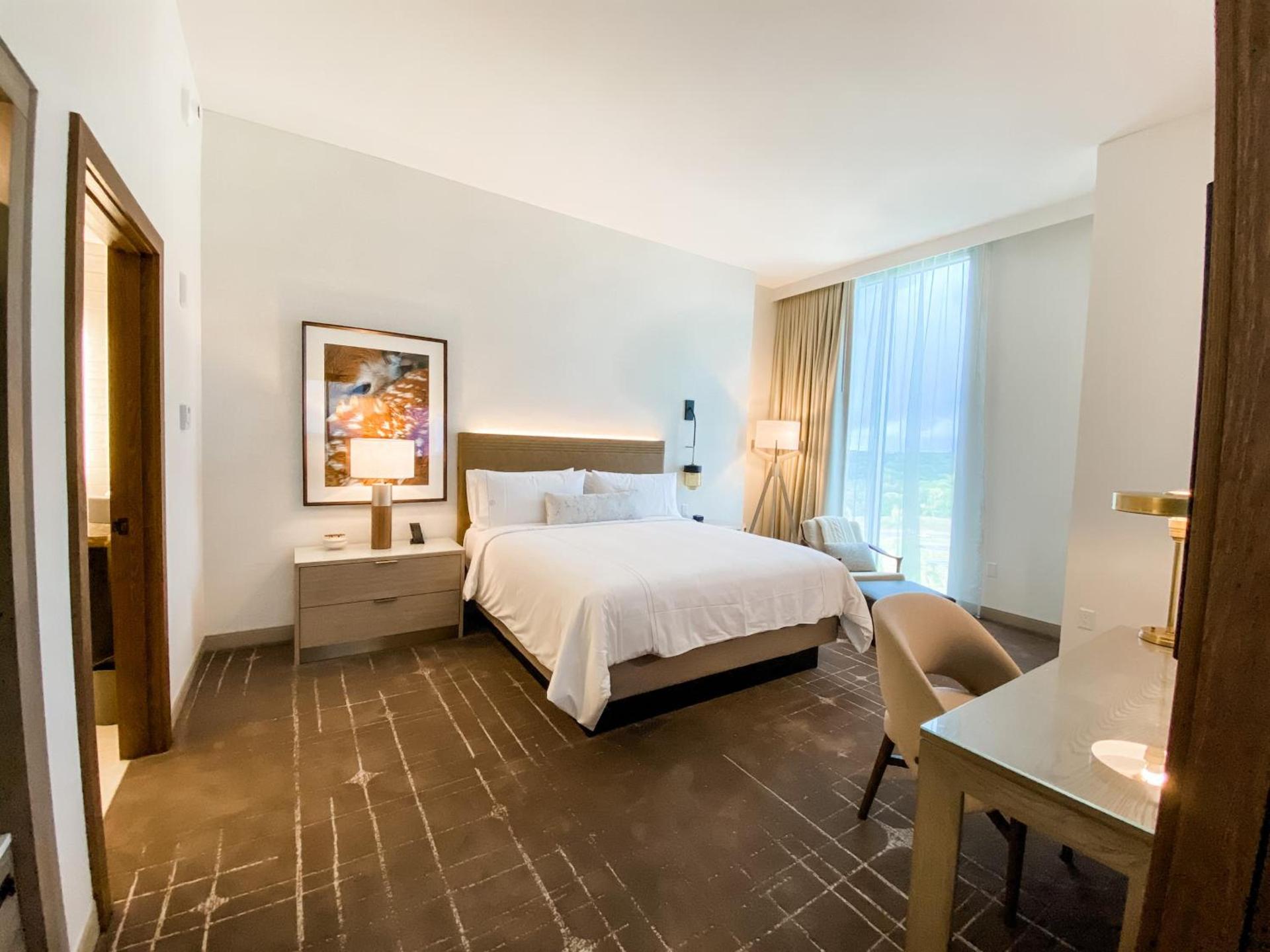 Omni Viking Lakes photo 36