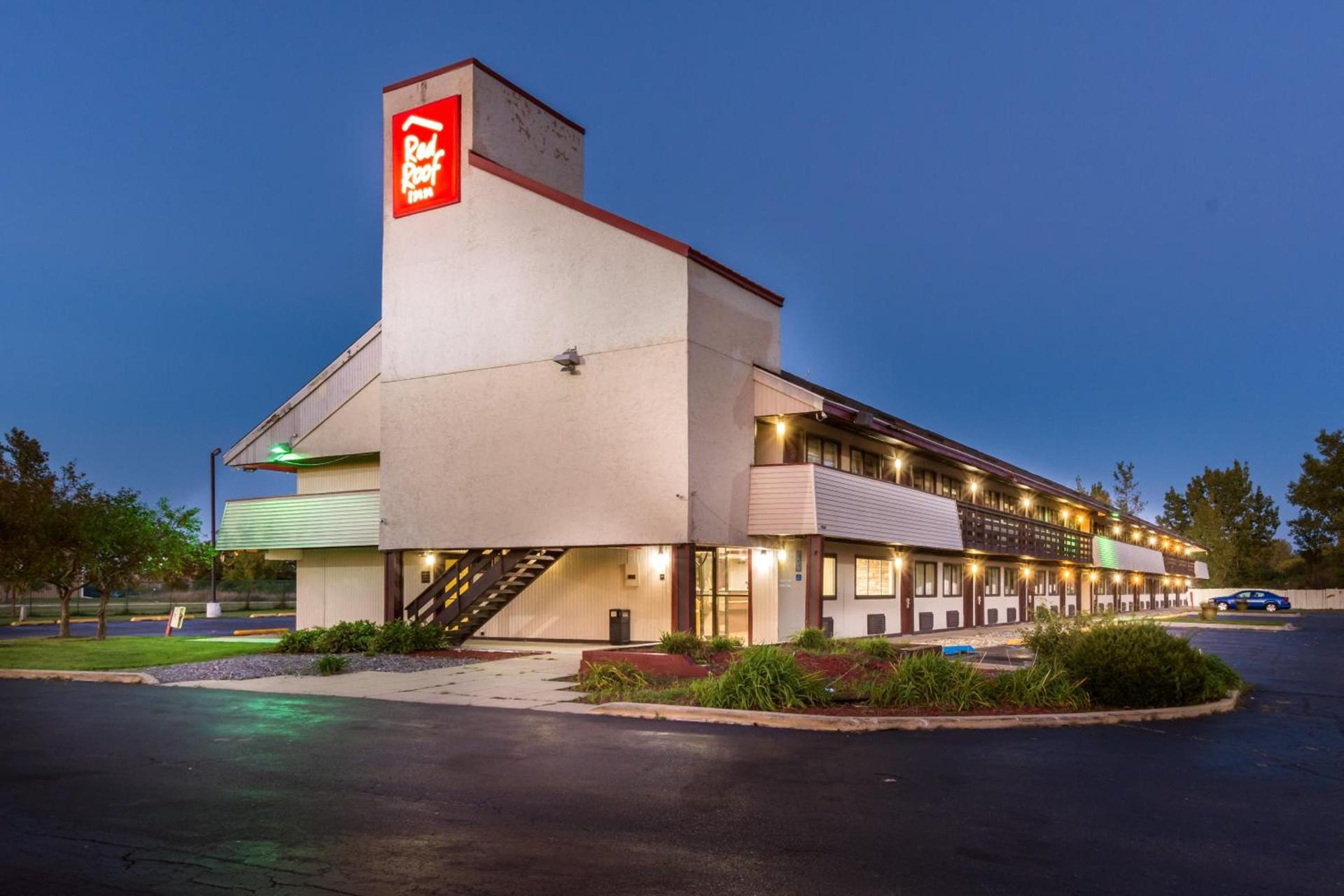 Red Roof Inn Saginaw – Frankenmuth photo 2