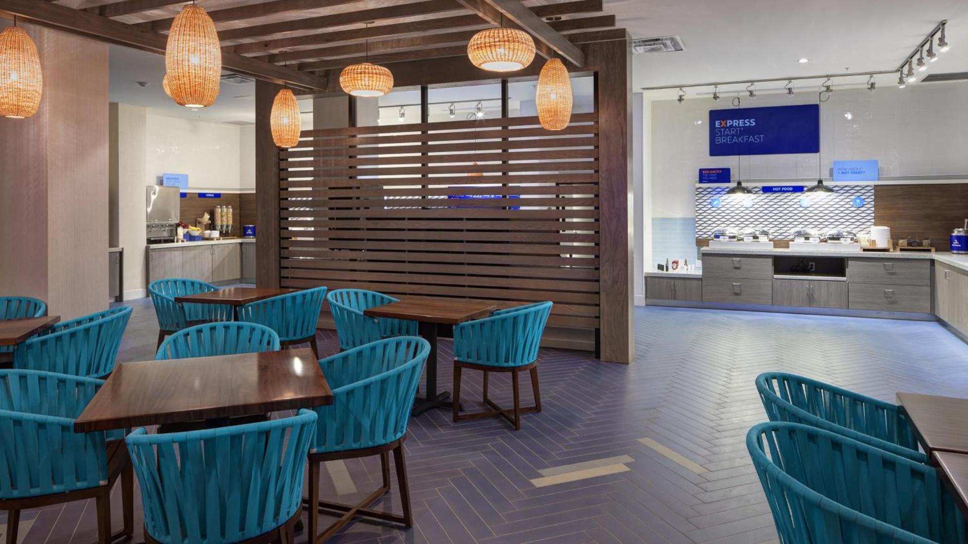 Holiday Inn Express & Suites Orlando At SeaWorld by IHG - With Free Shuttle Service to SeaWorld Parks photo 20