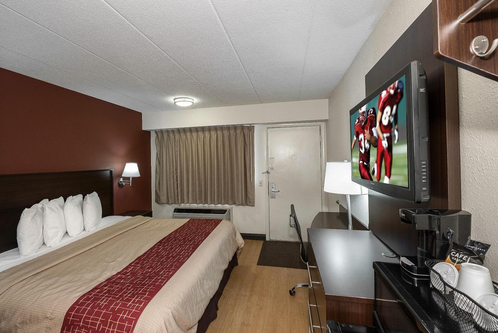 Red Roof Inn Toledo - Maumee photo 17