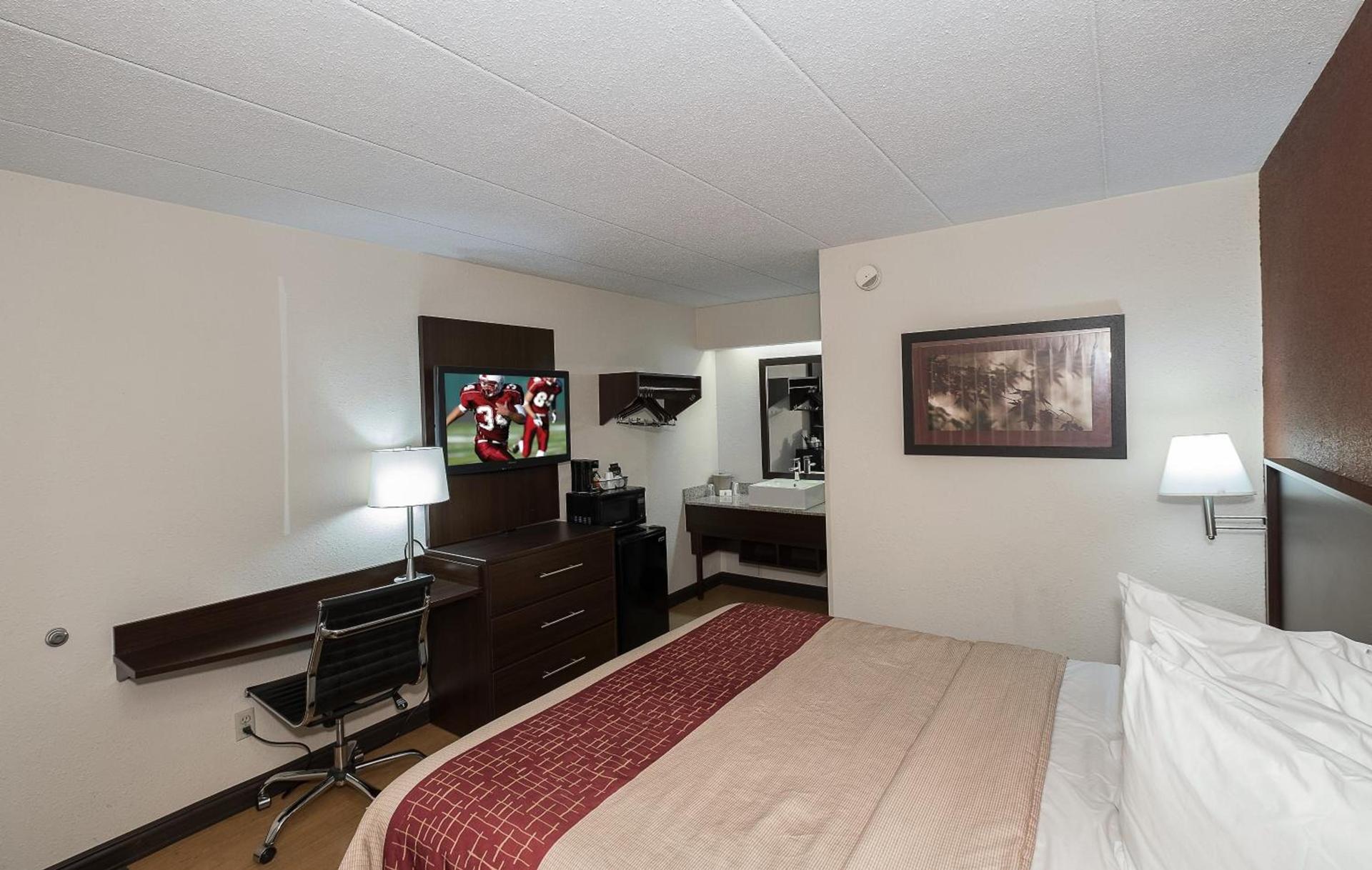Red Roof Inn Toledo - Maumee photo 19