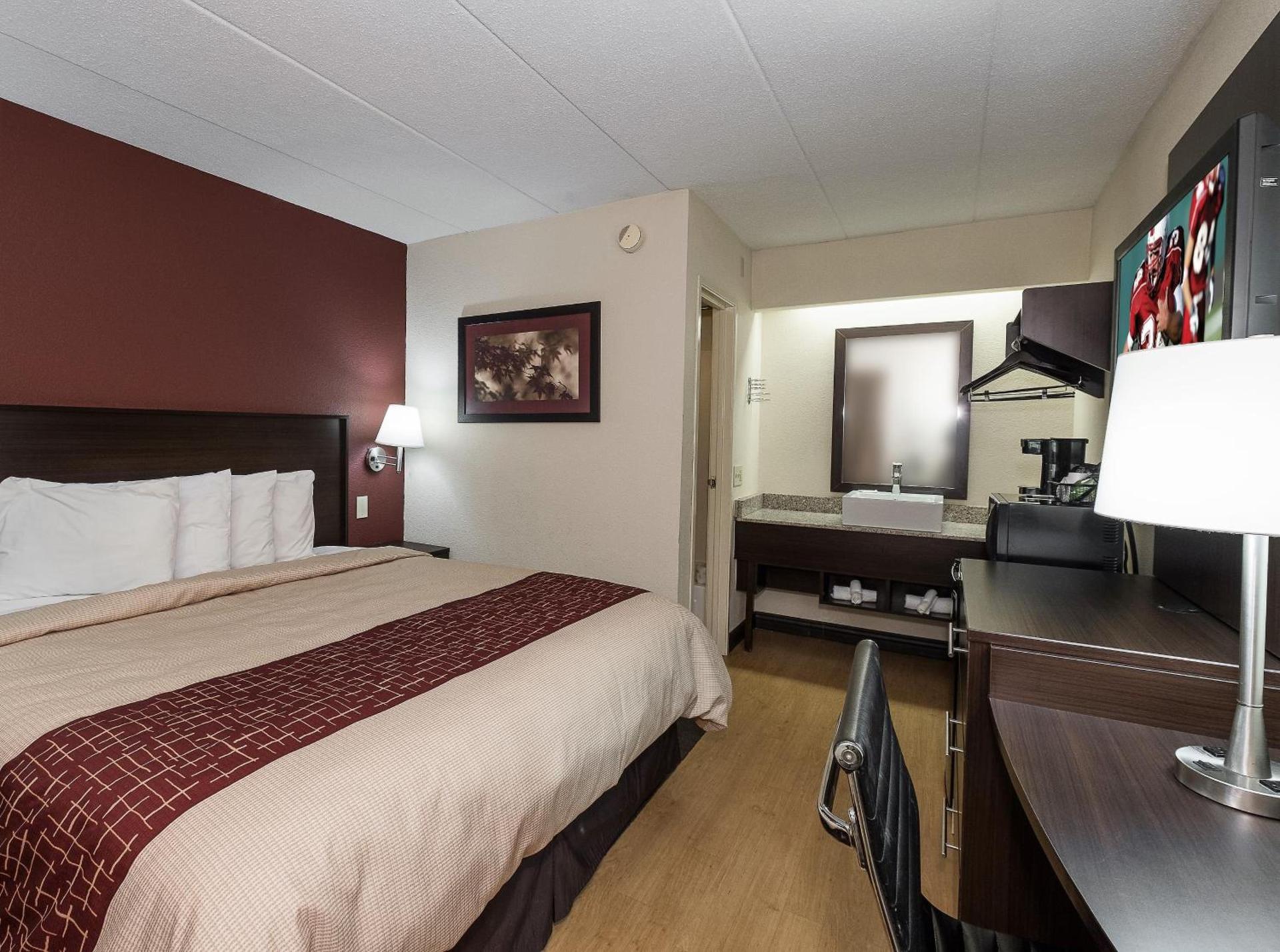 Red Roof Inn Toledo - Maumee photo 21