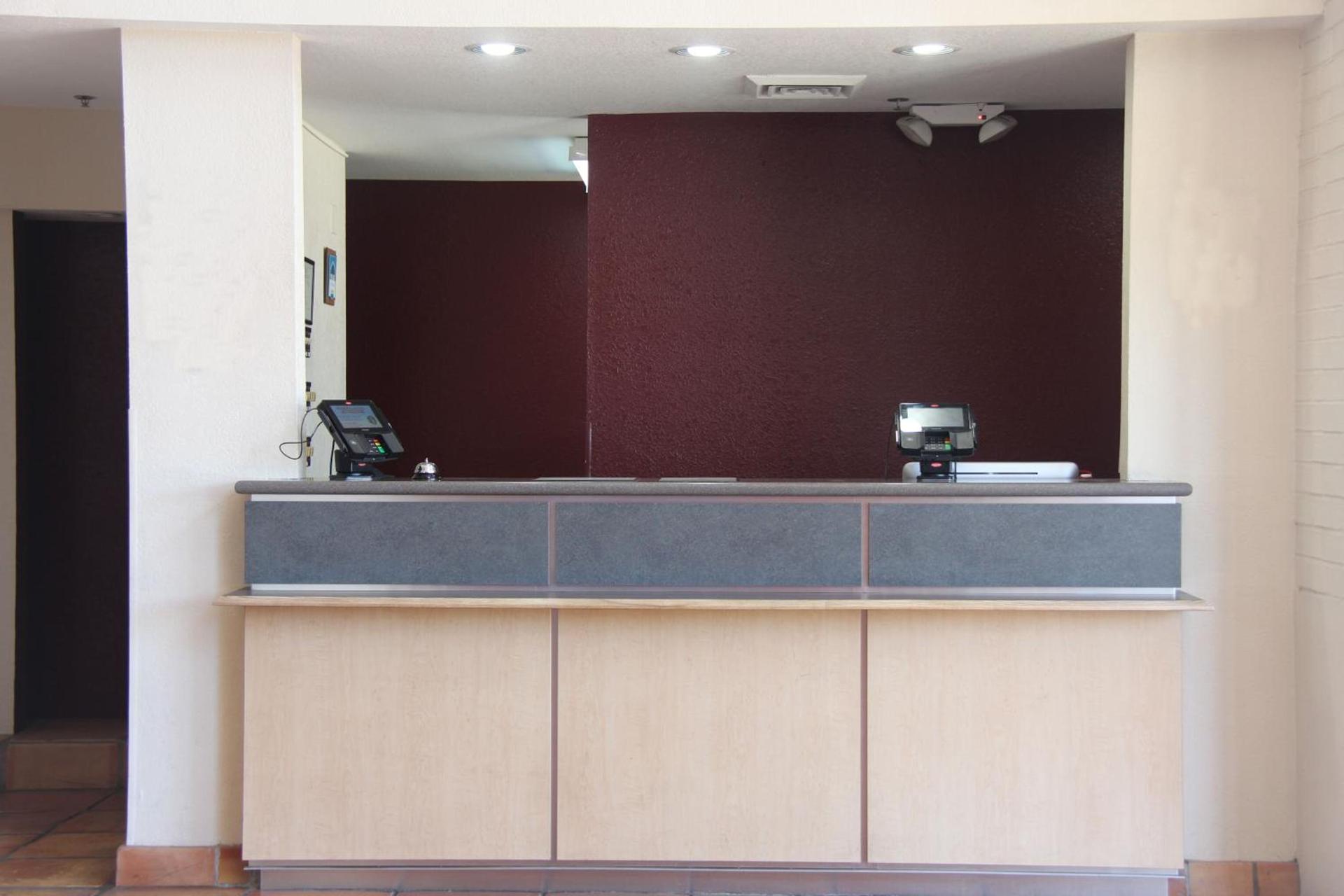 Red Roof Inn Pharr - McAllen photo 8