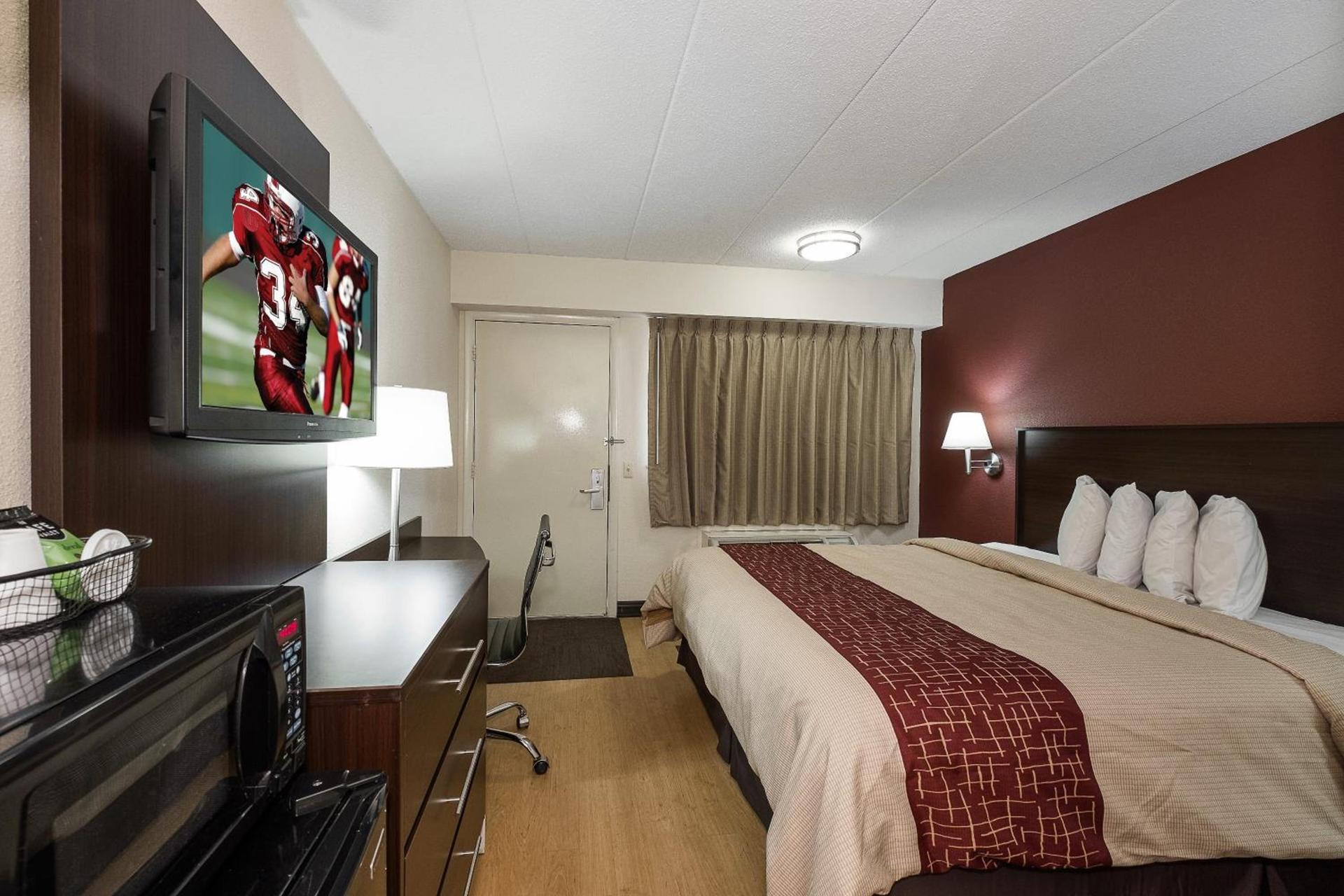 Red Roof Inn Toledo - Maumee photo 18