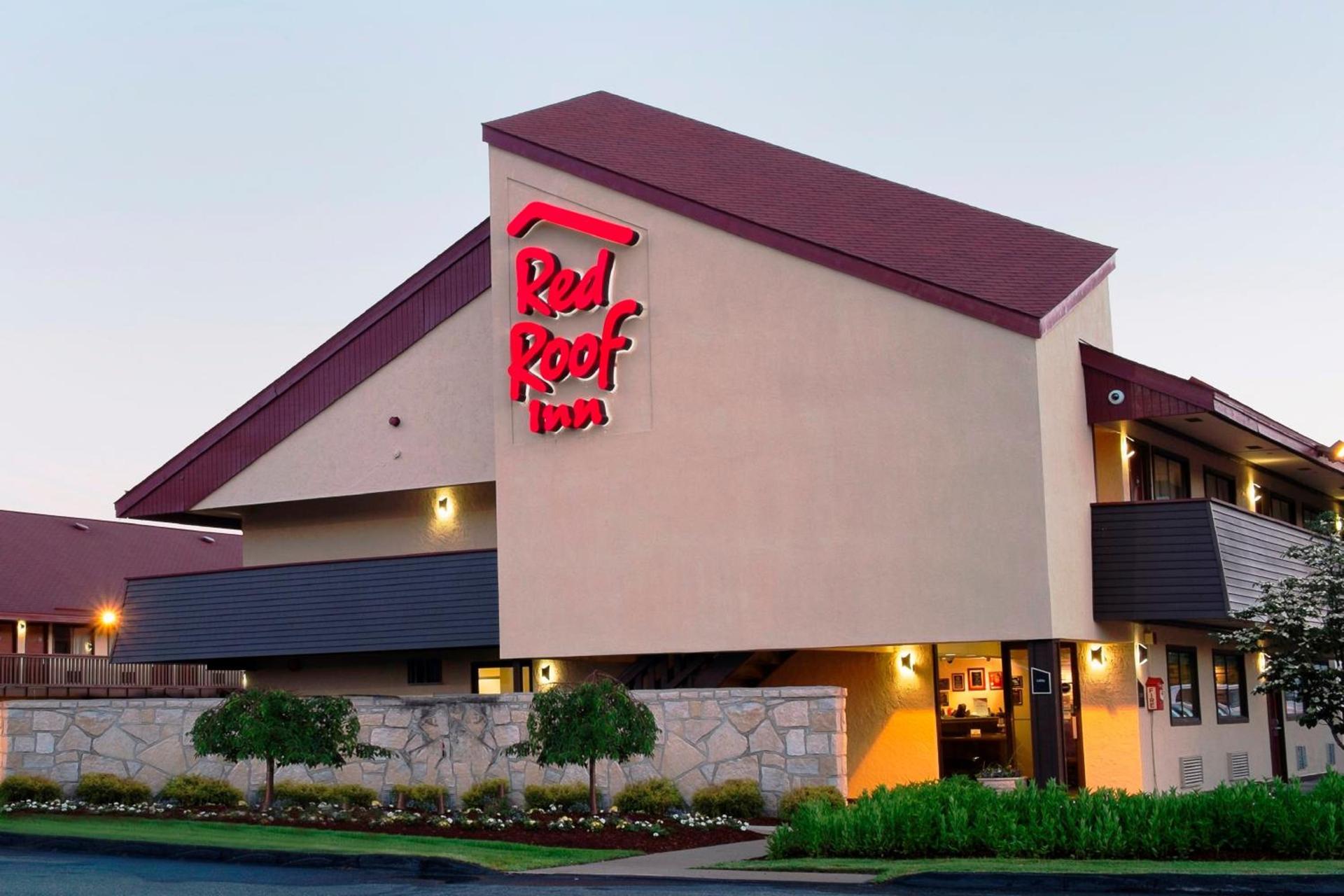 Red Roof Inn Edison photo 4