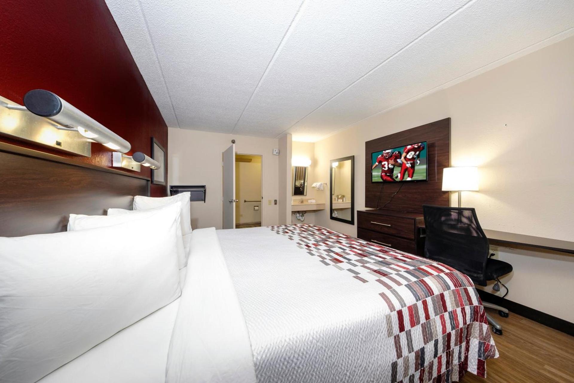 Red Roof Inn Tampa - Brandon photo 25