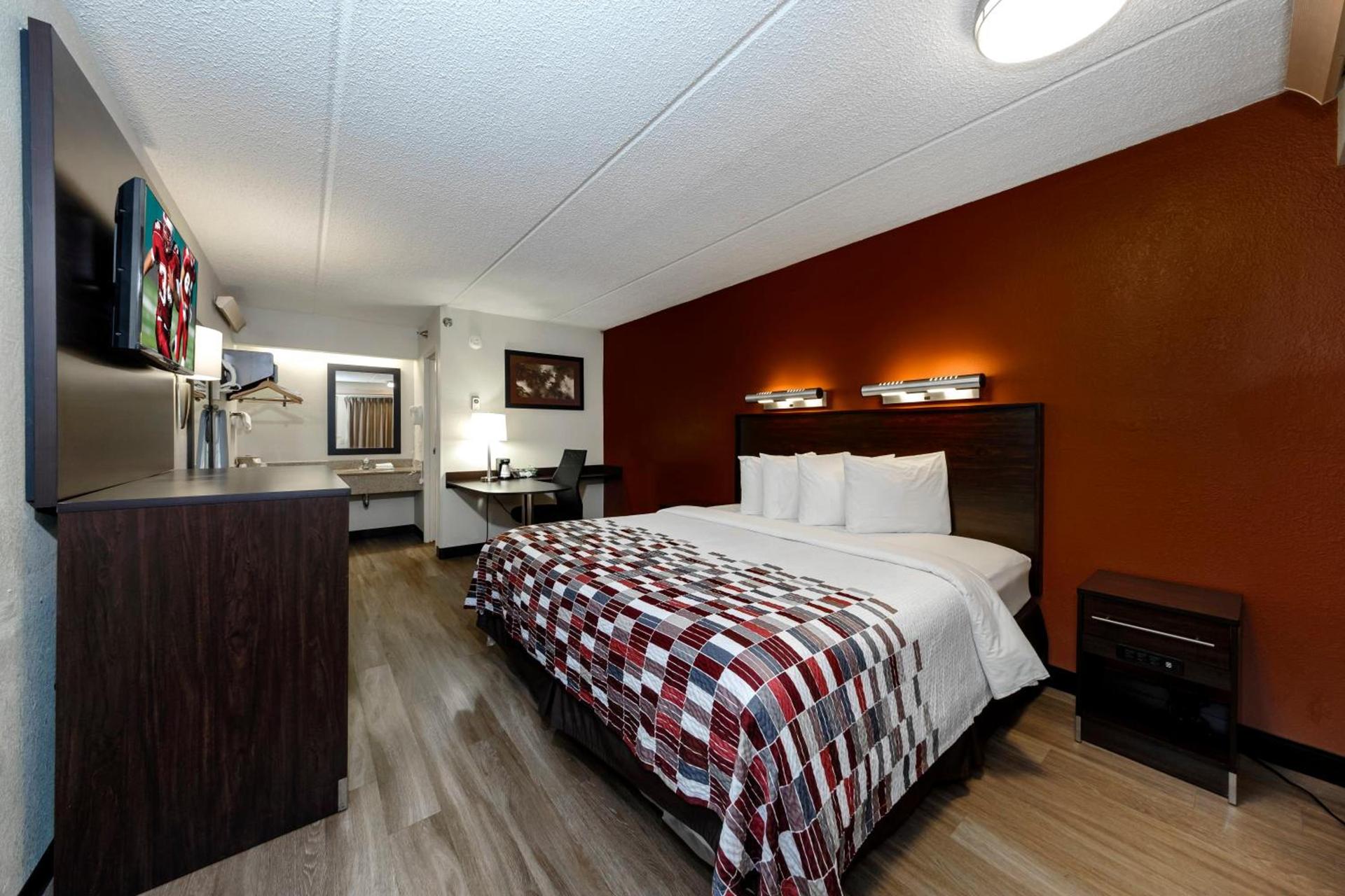 Red Roof Inn Tampa - Brandon photo 9