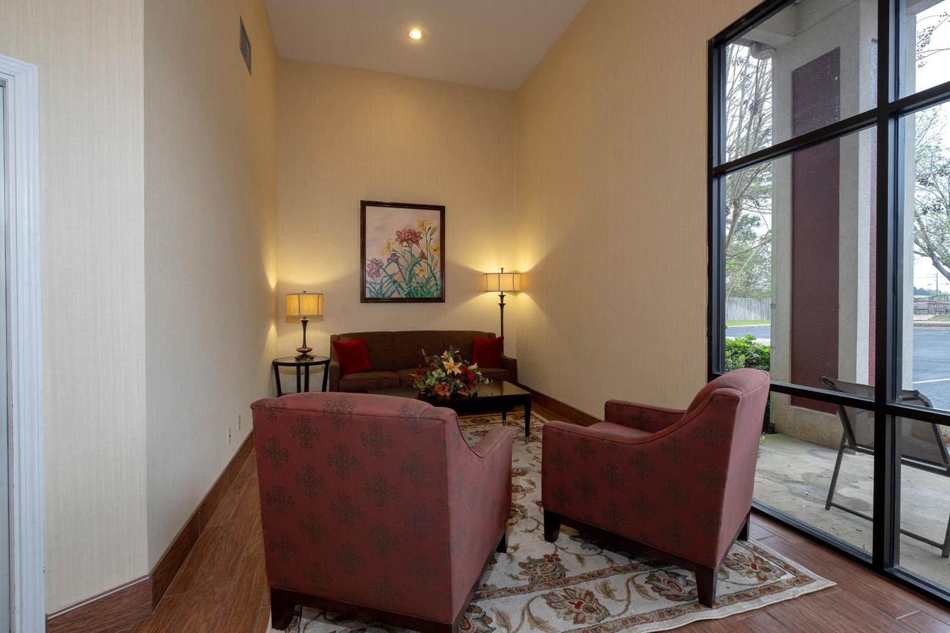 Red Roof Inn Dothan photo 11