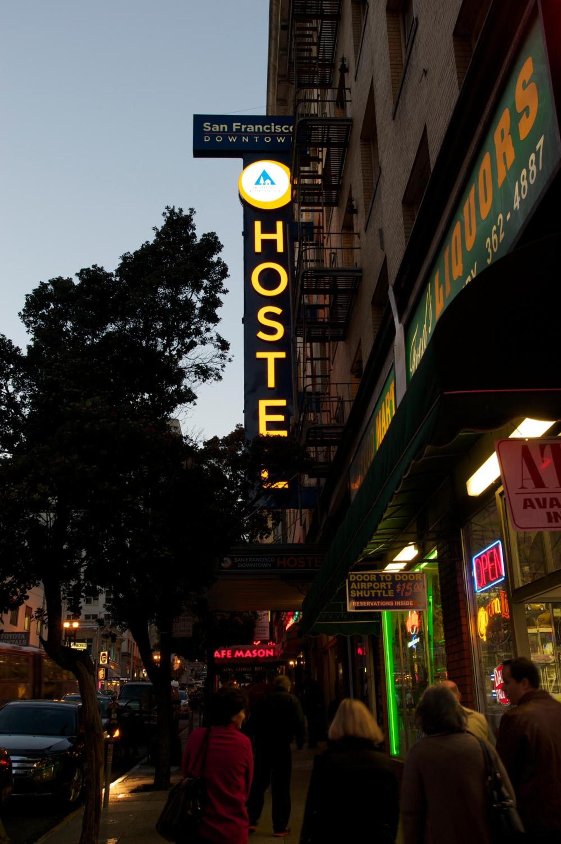 HI San Francisco Downtown Hostel photo 3