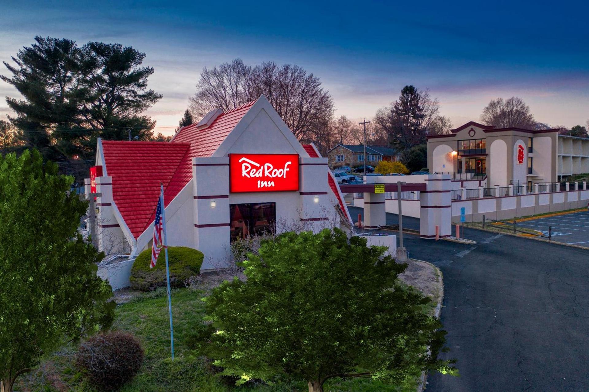 Red Roof Inn Warrenton photo 3