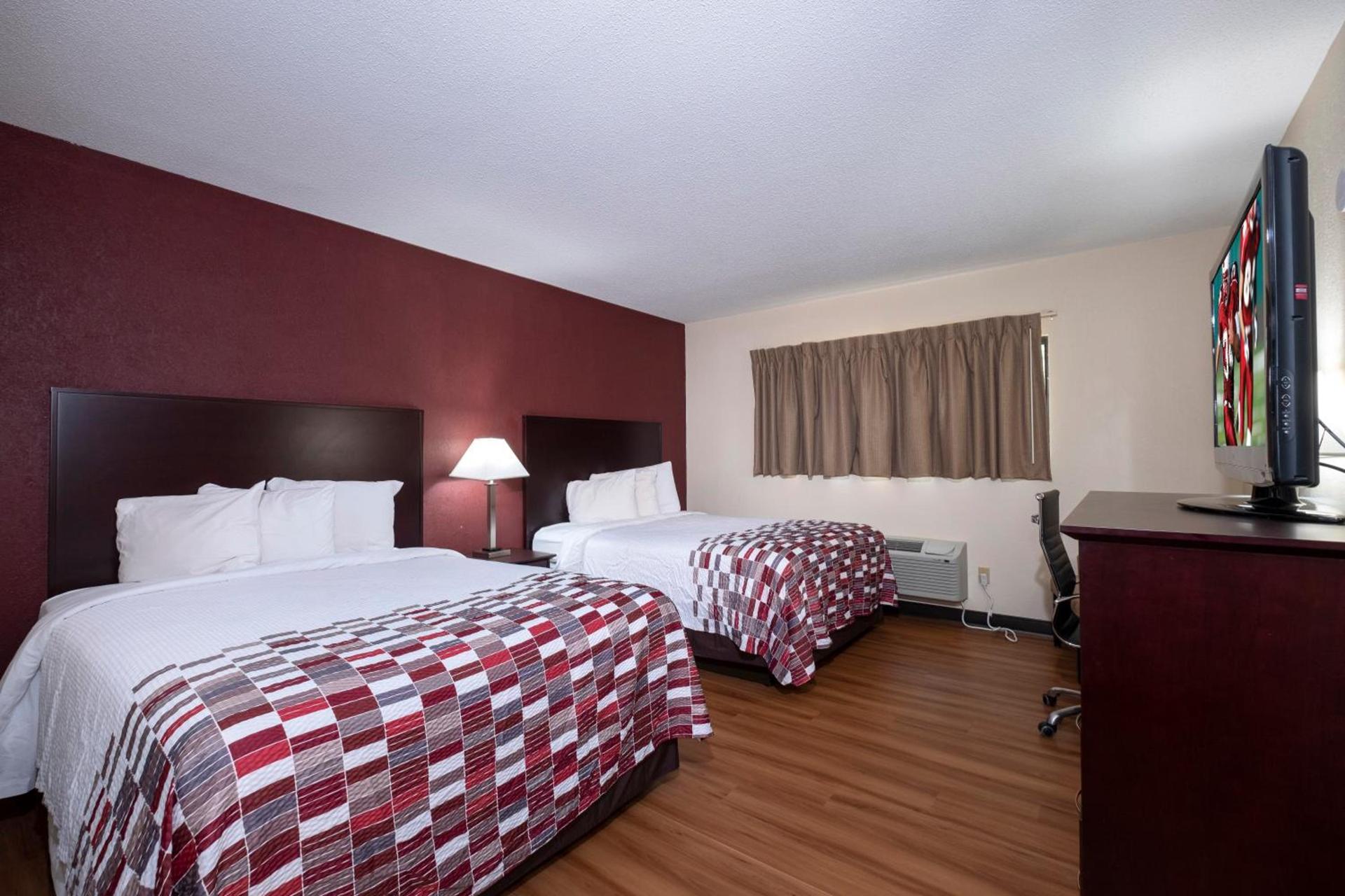Red Roof Inn Warrenton photo 18
