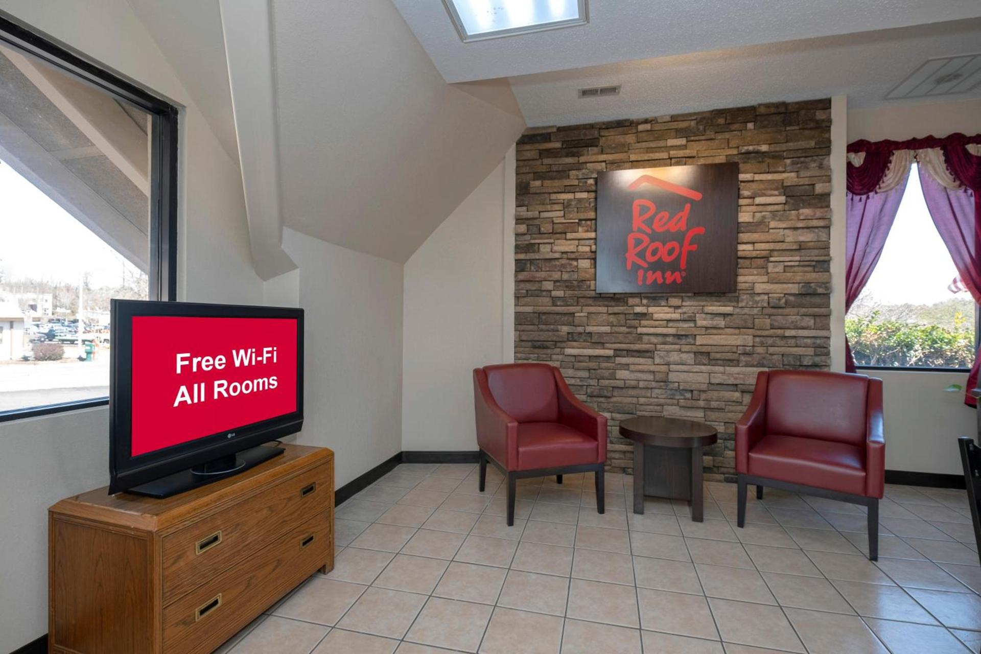 Red Roof Inn Warrenton photo 8